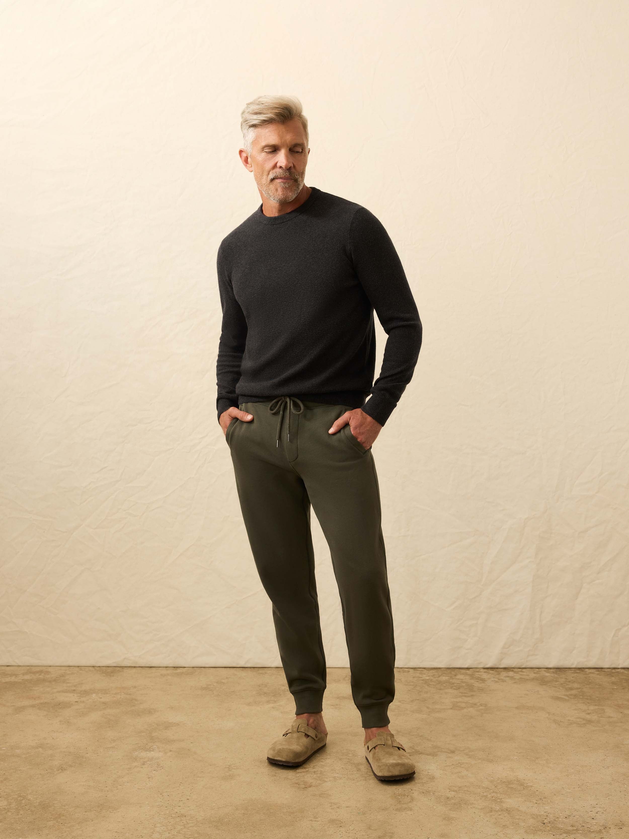 High Standard Fleece Sweatpant - Fall Evergreen | Faherty Brand