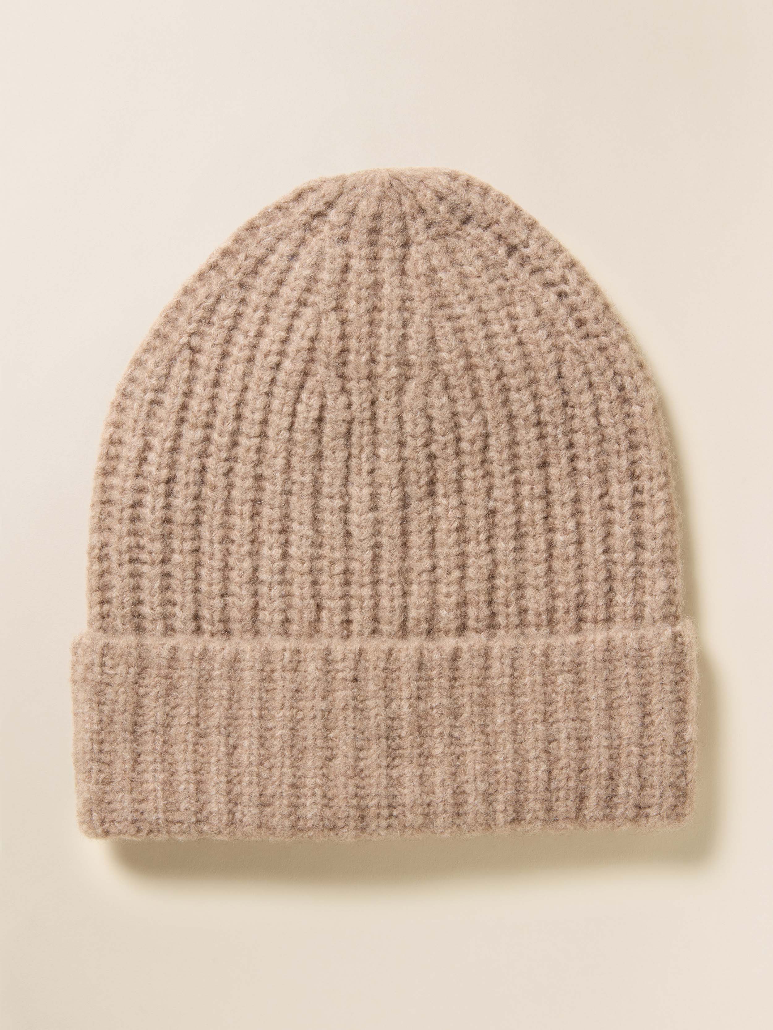 FA25 FAHERTY NonApparel YC0309 218 AlpacaCozyBeanie Toffee FRONT 1 Web fc4b6bc7 e124 4e05 ad40 edceff832cfc
