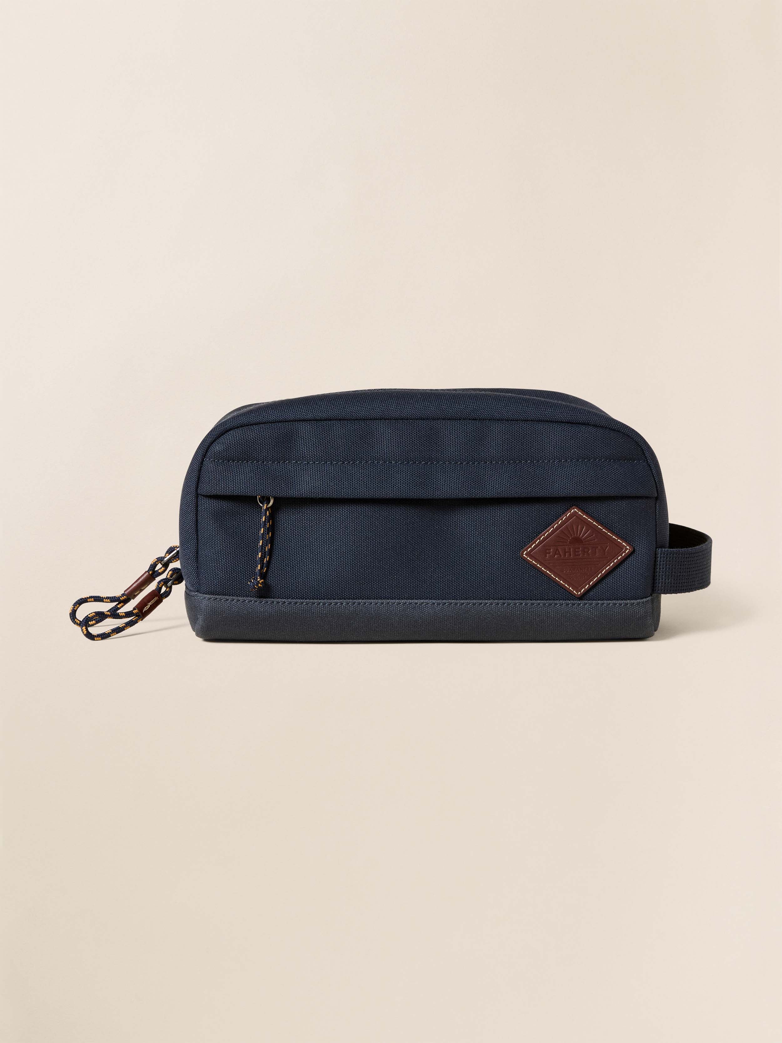 Latitude Dopp Kit - Navy | Faherty Brand