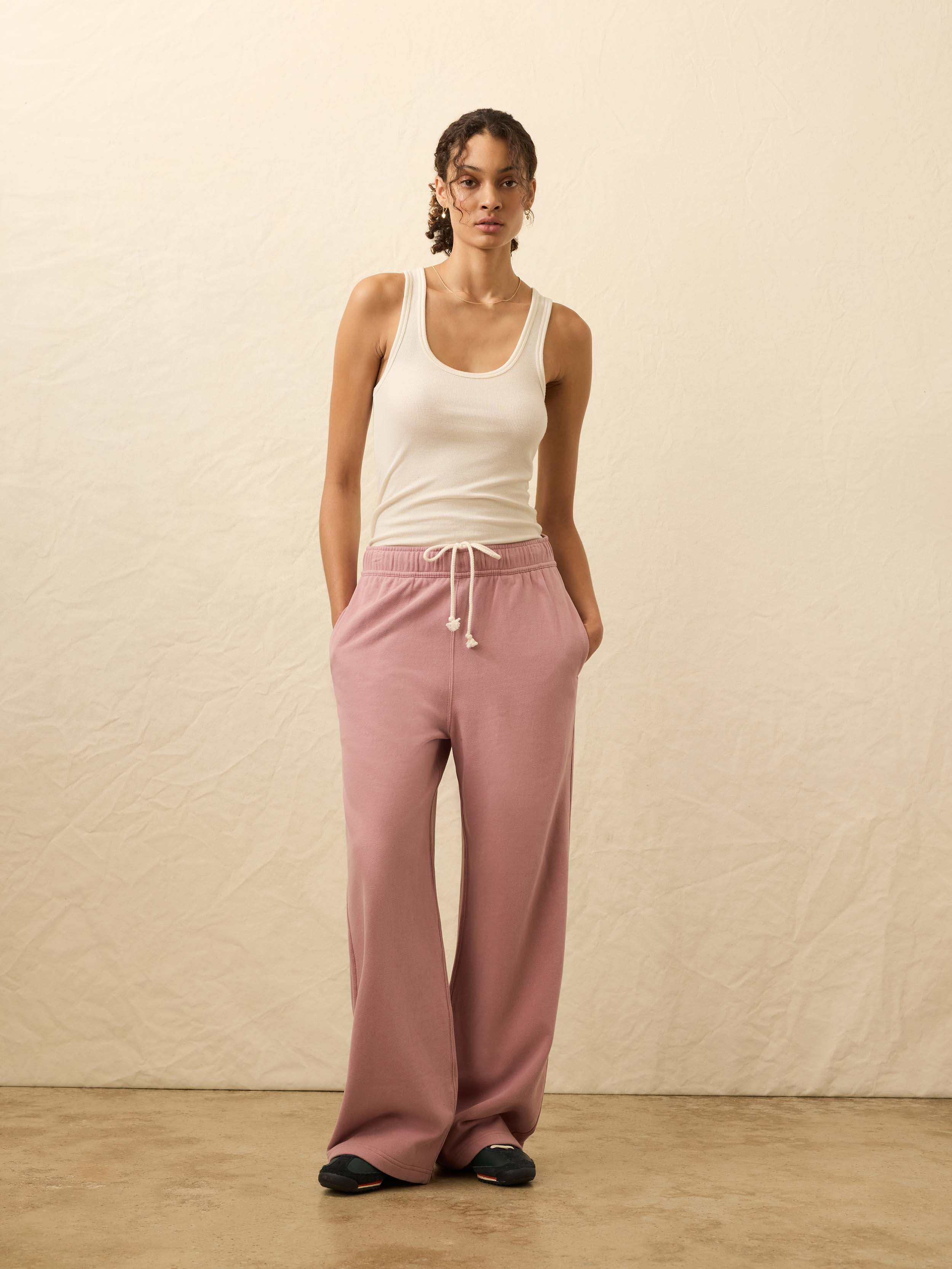 High Standard Fleece Wide Leg Sweatpant - Nostalgia Rose | Faherty Brand