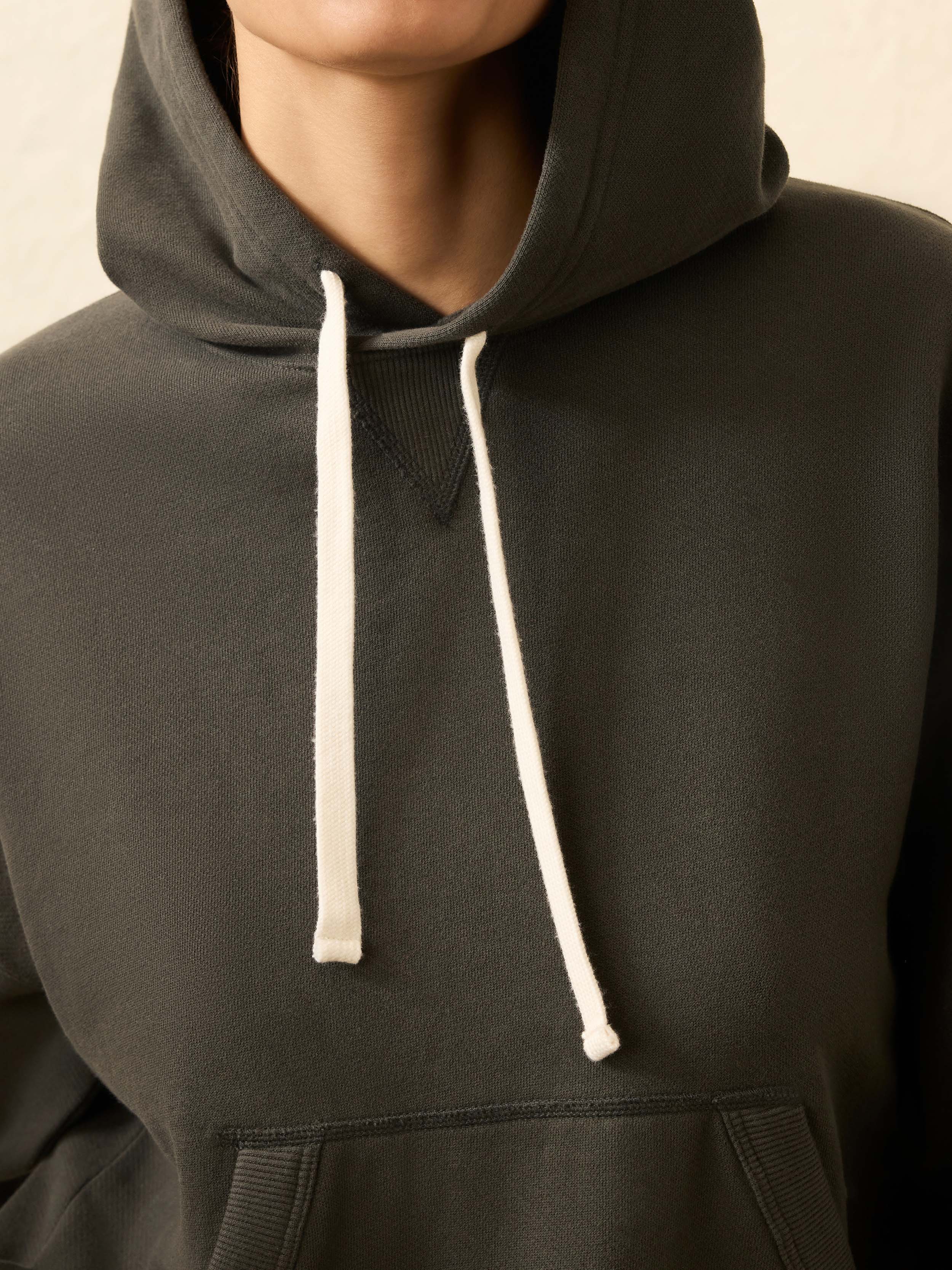 High Standard Fleece Hoodie - Mountain Black | Faherty Brand