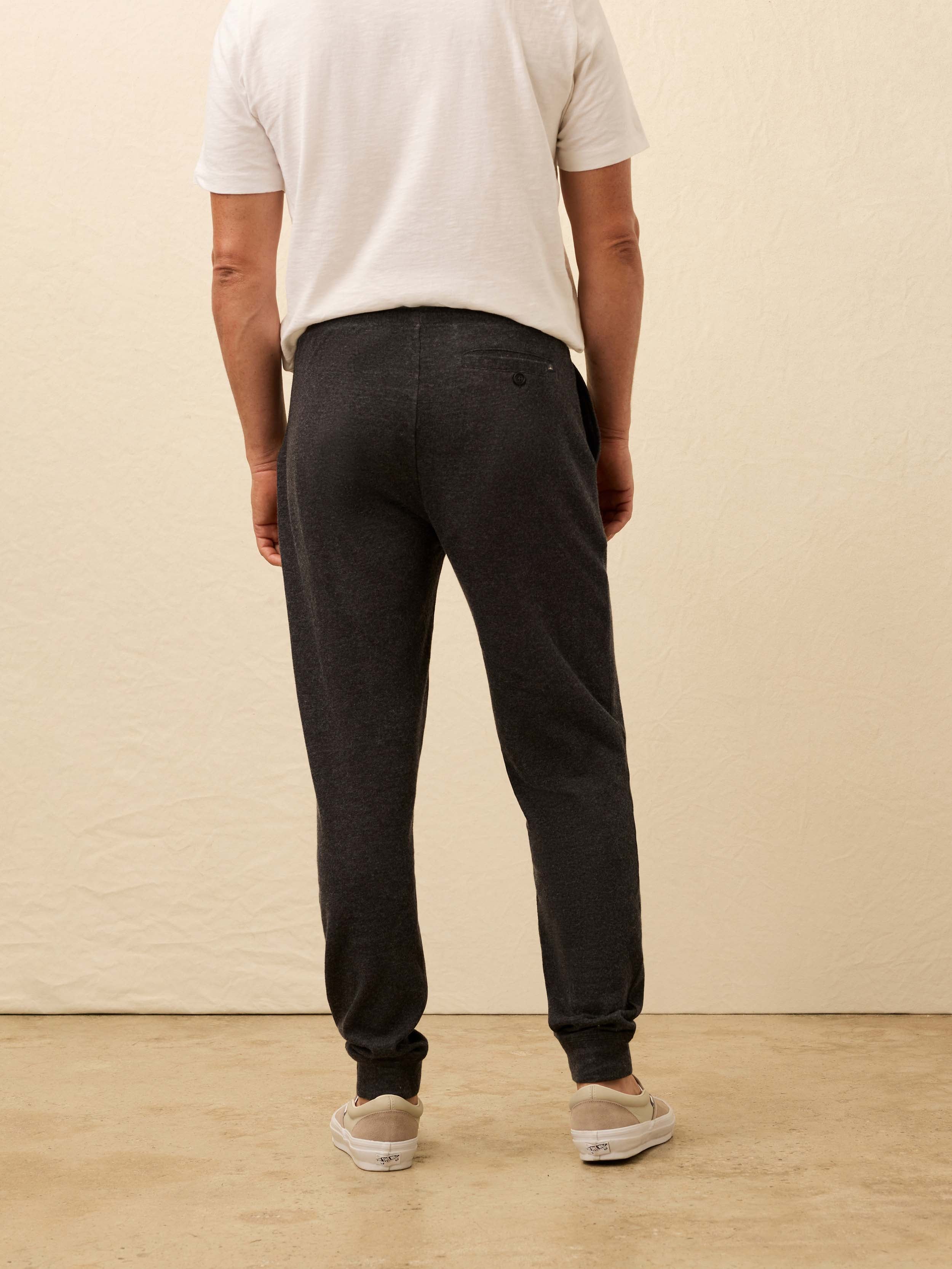 Aspen Lounge Cashmere Sweatpant - Coal Smoke Melange | Faherty Brand