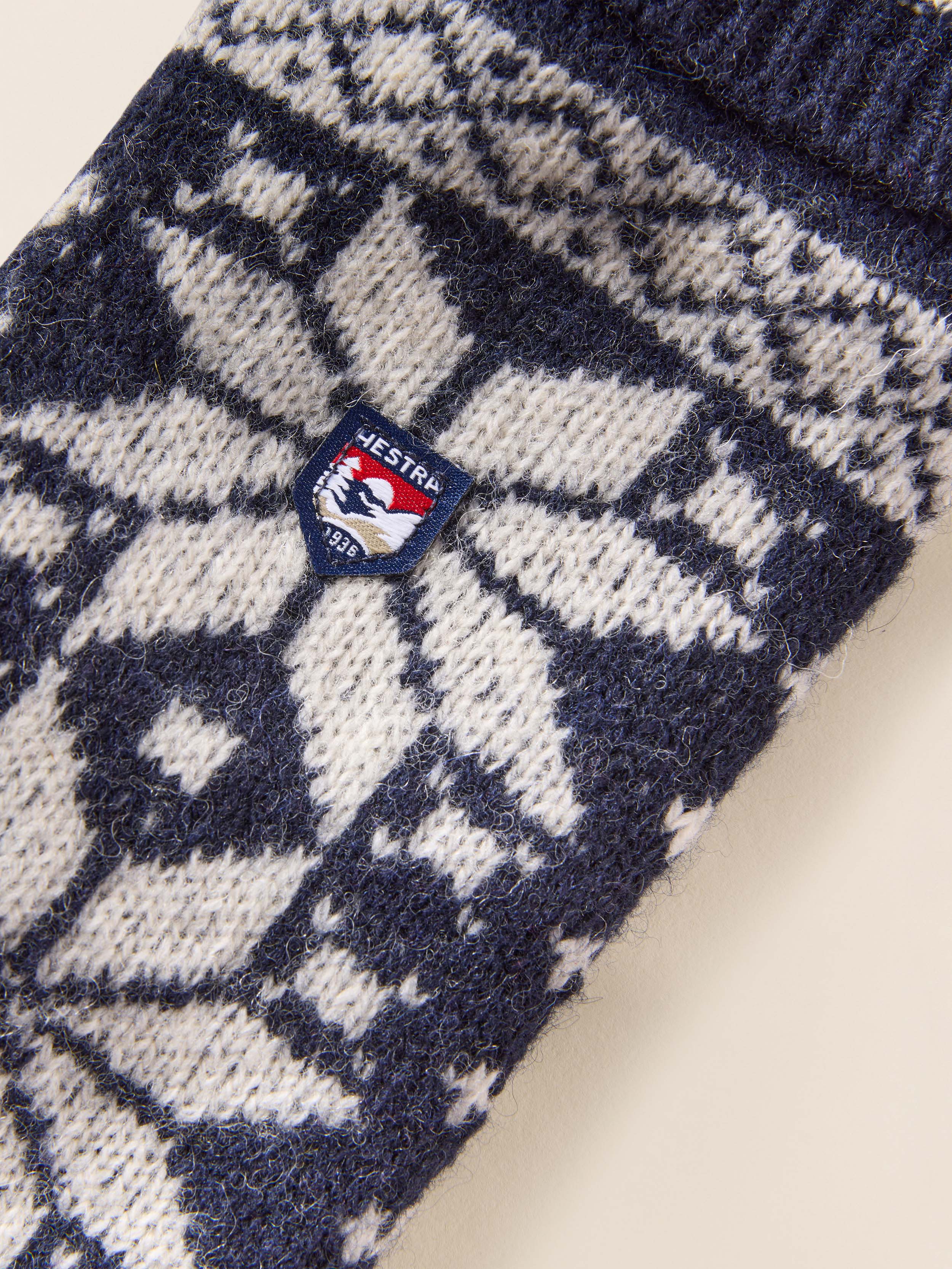Hestra Isvik Mitt - Navy Off White | Faherty Brand