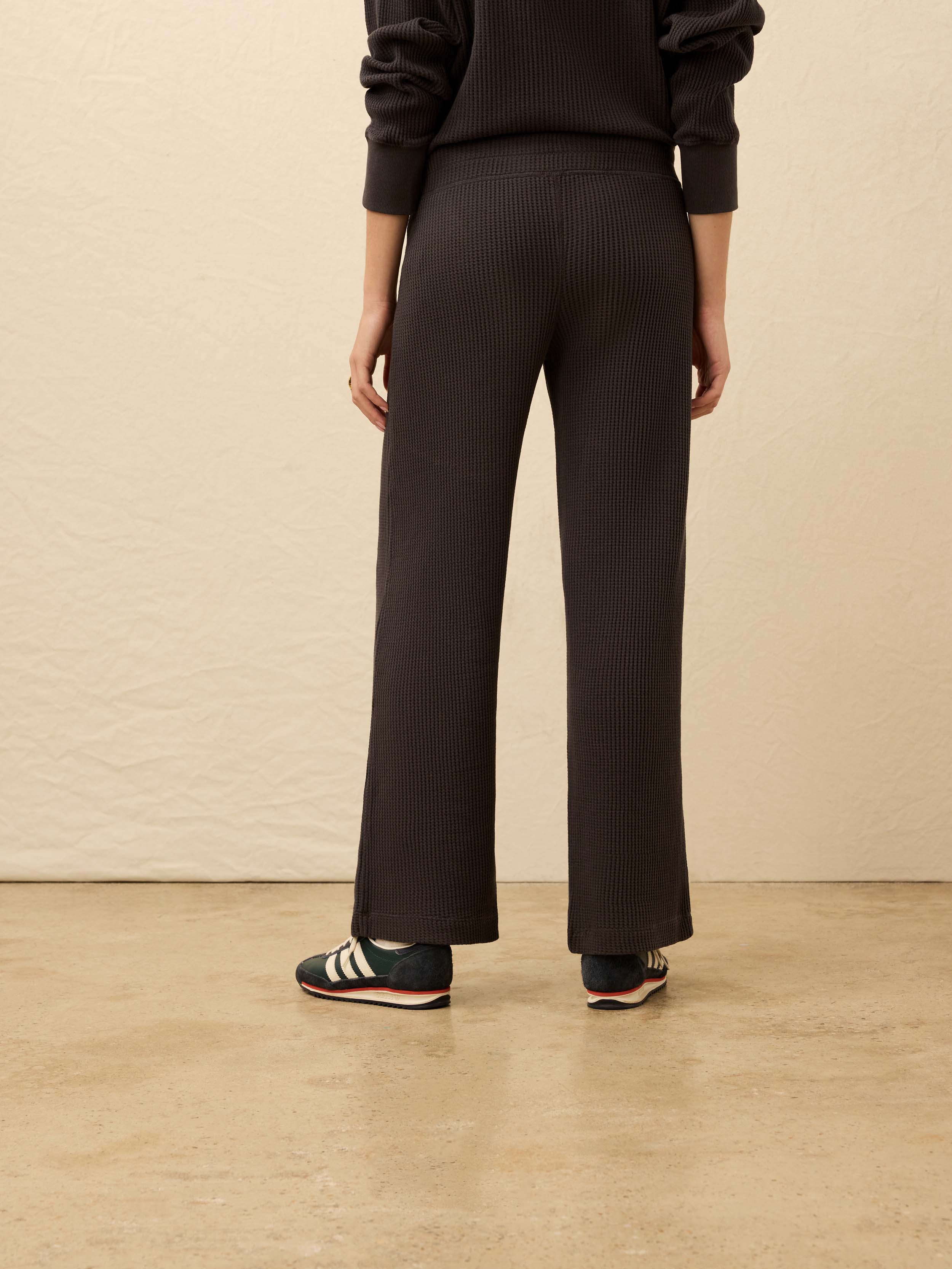 Apres Waffle Pant - Washed Black | Faherty Brand