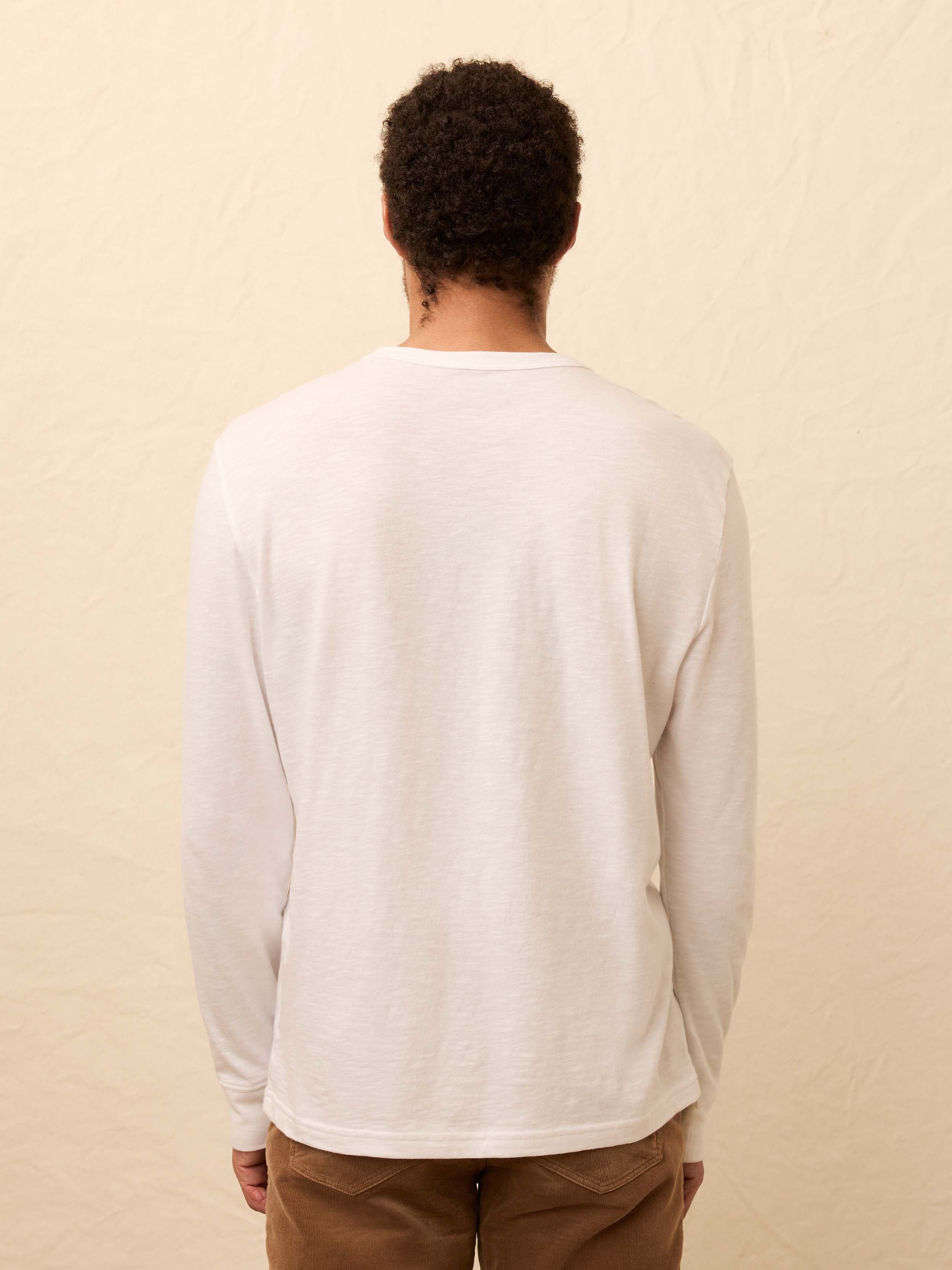 Long-Sleeve Sunwashed Pocket Tee - White Surf Stripe | Faherty Brand
