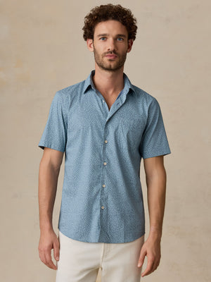 Short-Sleeve Movement™ Monterey Shirt - Teal Grove Foliage