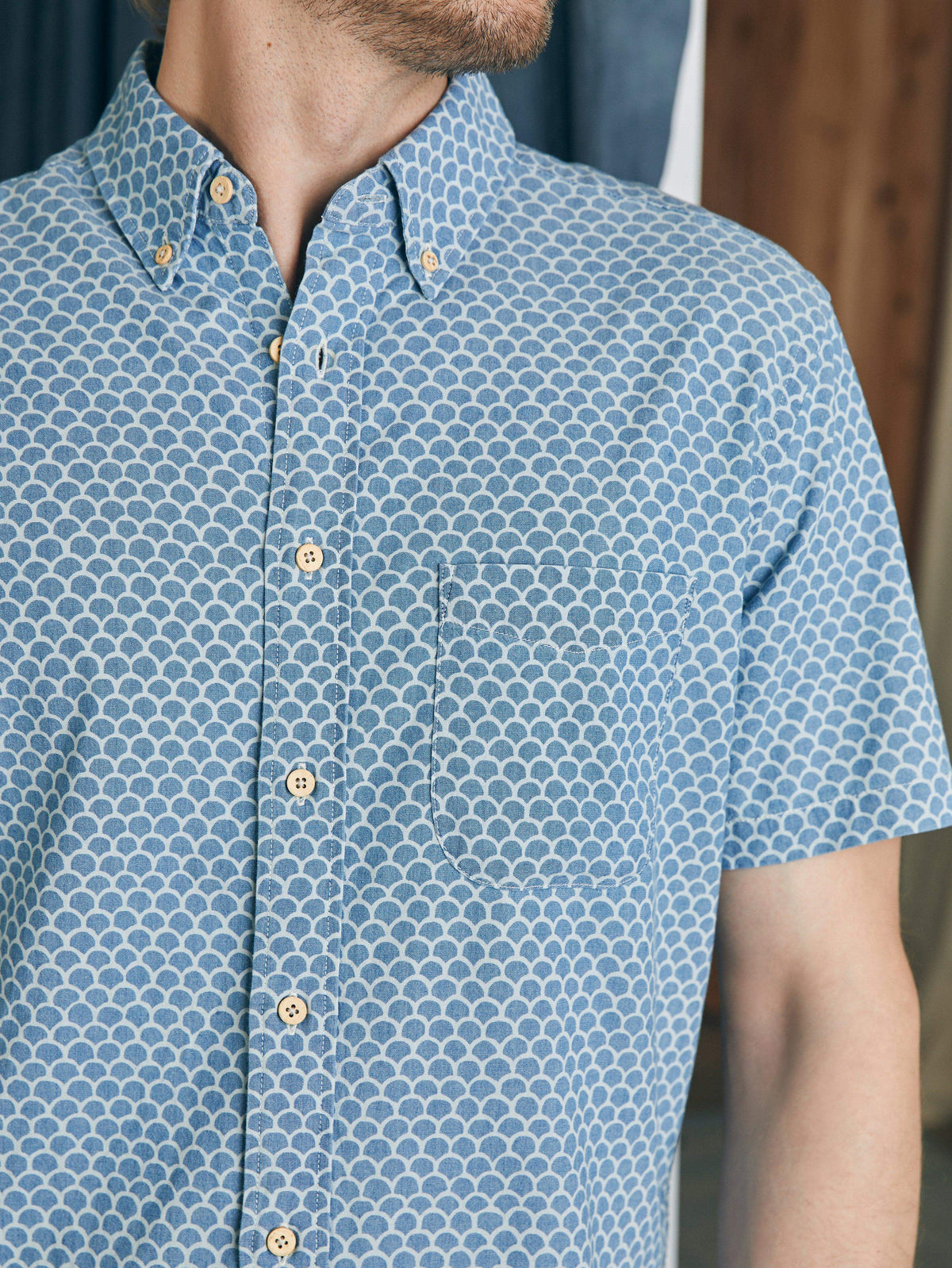 Short-Sleeve Stretch Playa Shirt - Fish Scale Redux, image 2 of 5