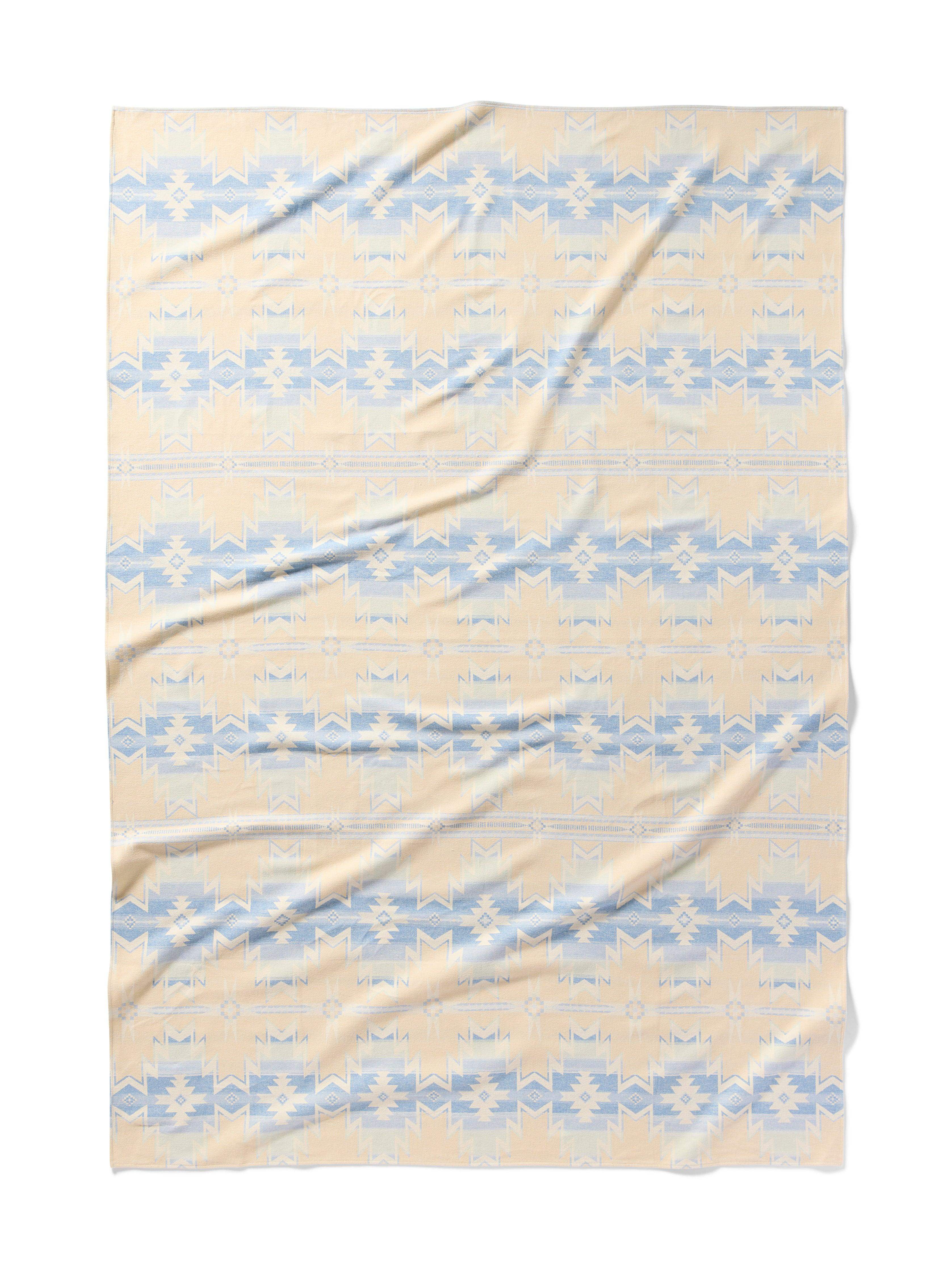 Doug Good Feather Adirondack Blanket - Spring Star Nation | Faherty Brand