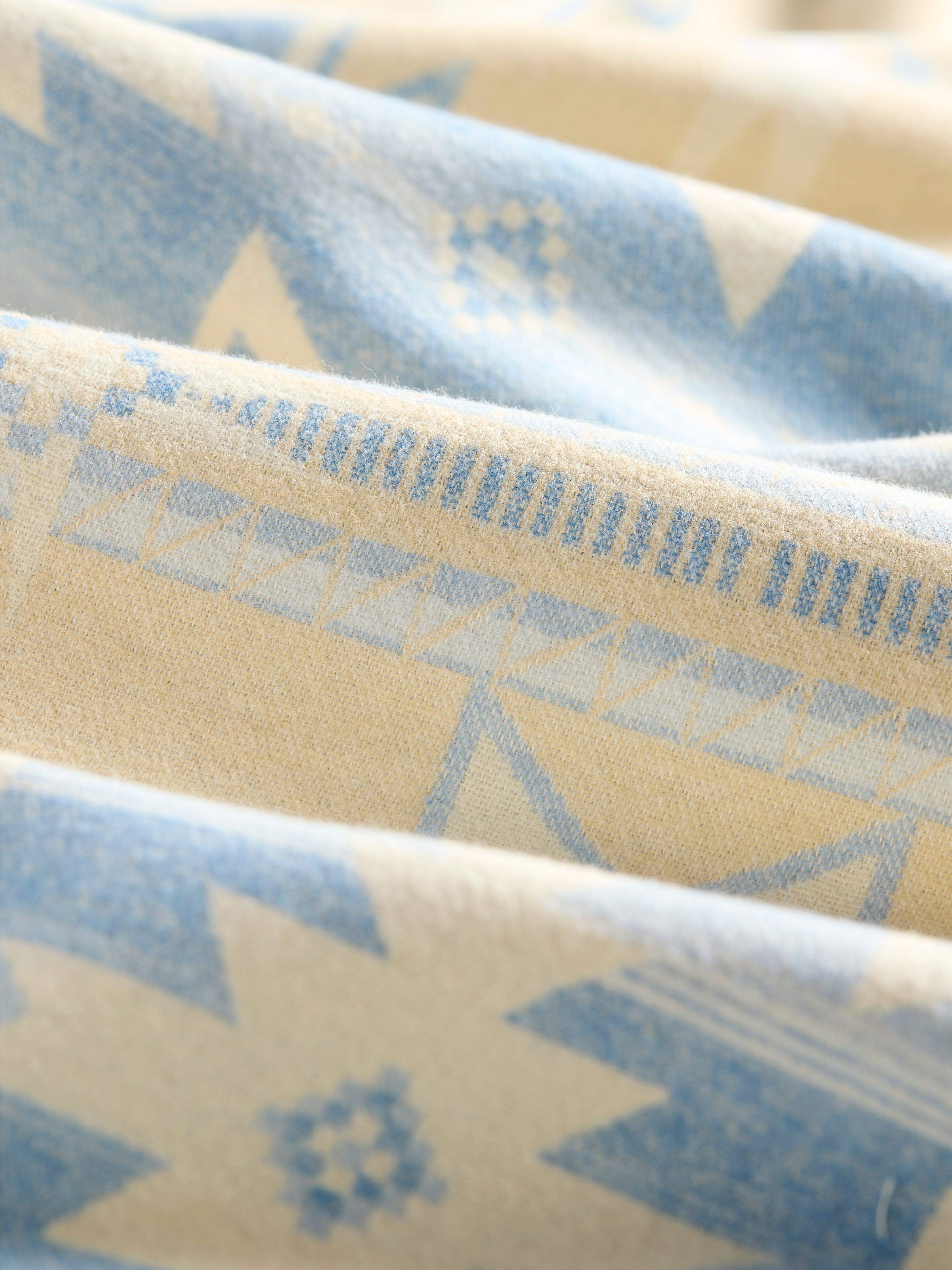 Doug Good Feather Adirondack Blanket - Spring Star Nation | Faherty Brand