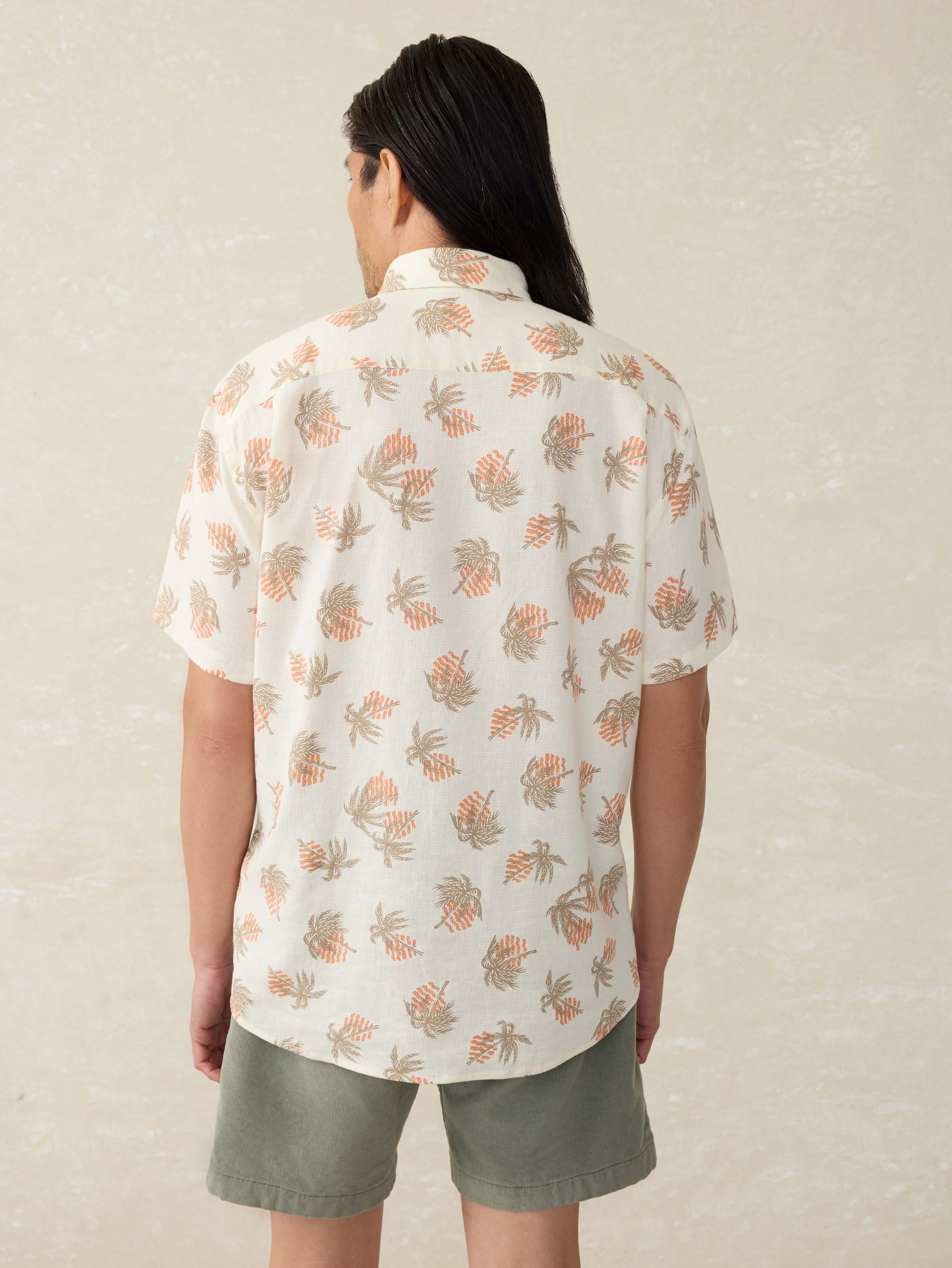 Short-Sleeve Breeze Shirt - Sunlit Palm & Waves | Faherty Brand