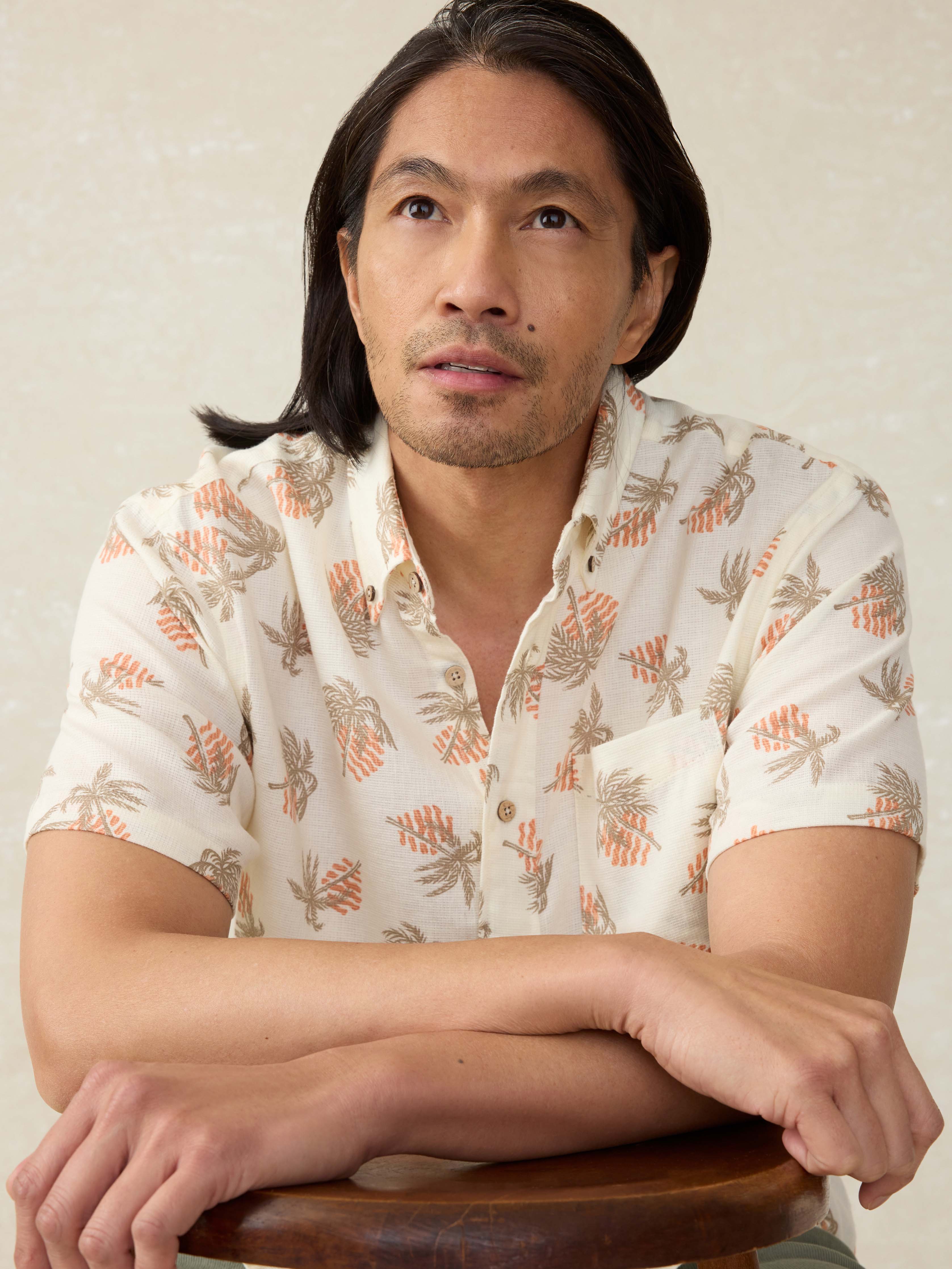 Short-Sleeve Breeze Shirt - Sunlit Palm & Waves | Faherty Brand
