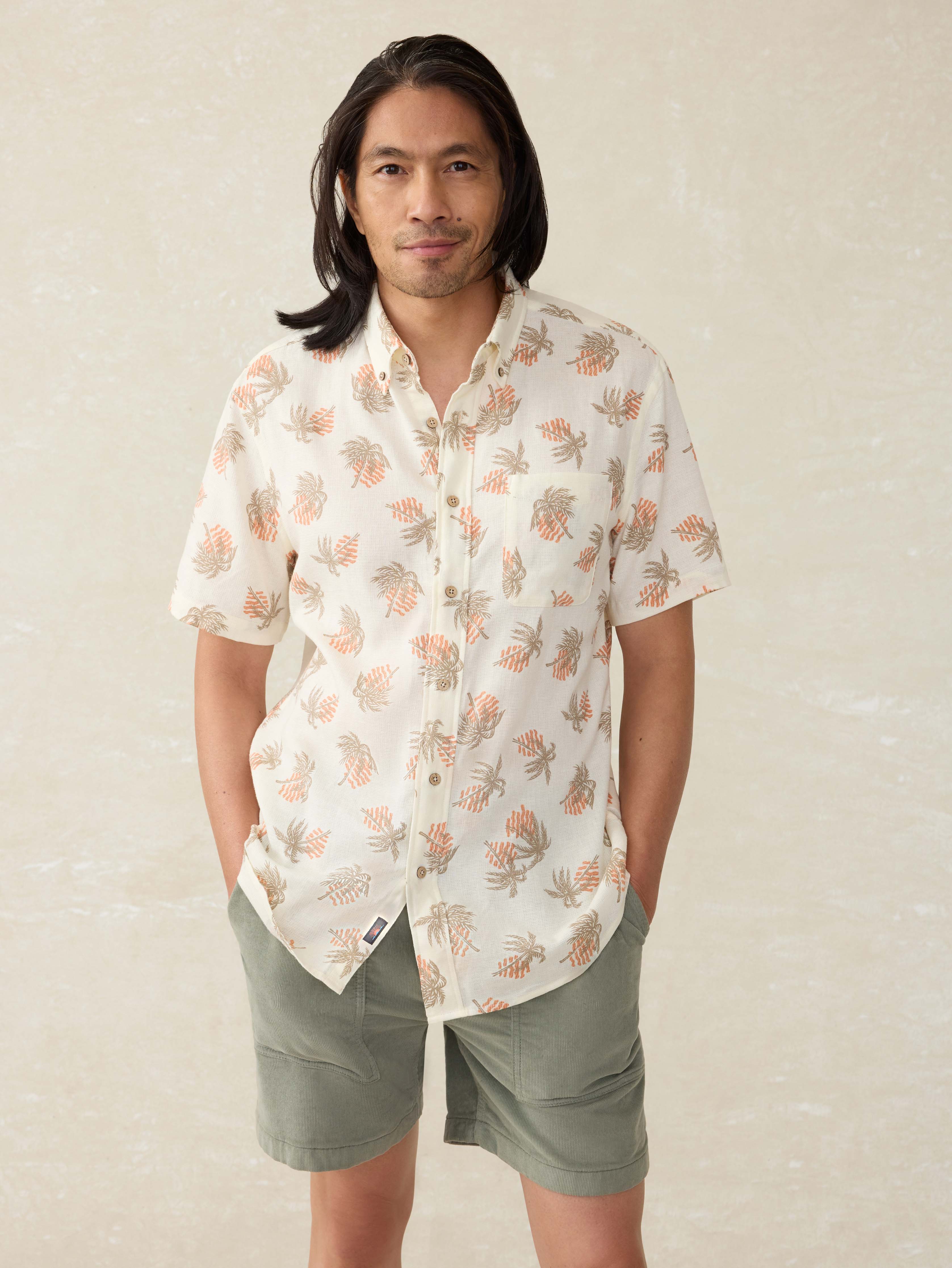Short-Sleeve Breeze Shirt - Sunlit Palm & Waves | Faherty Brand