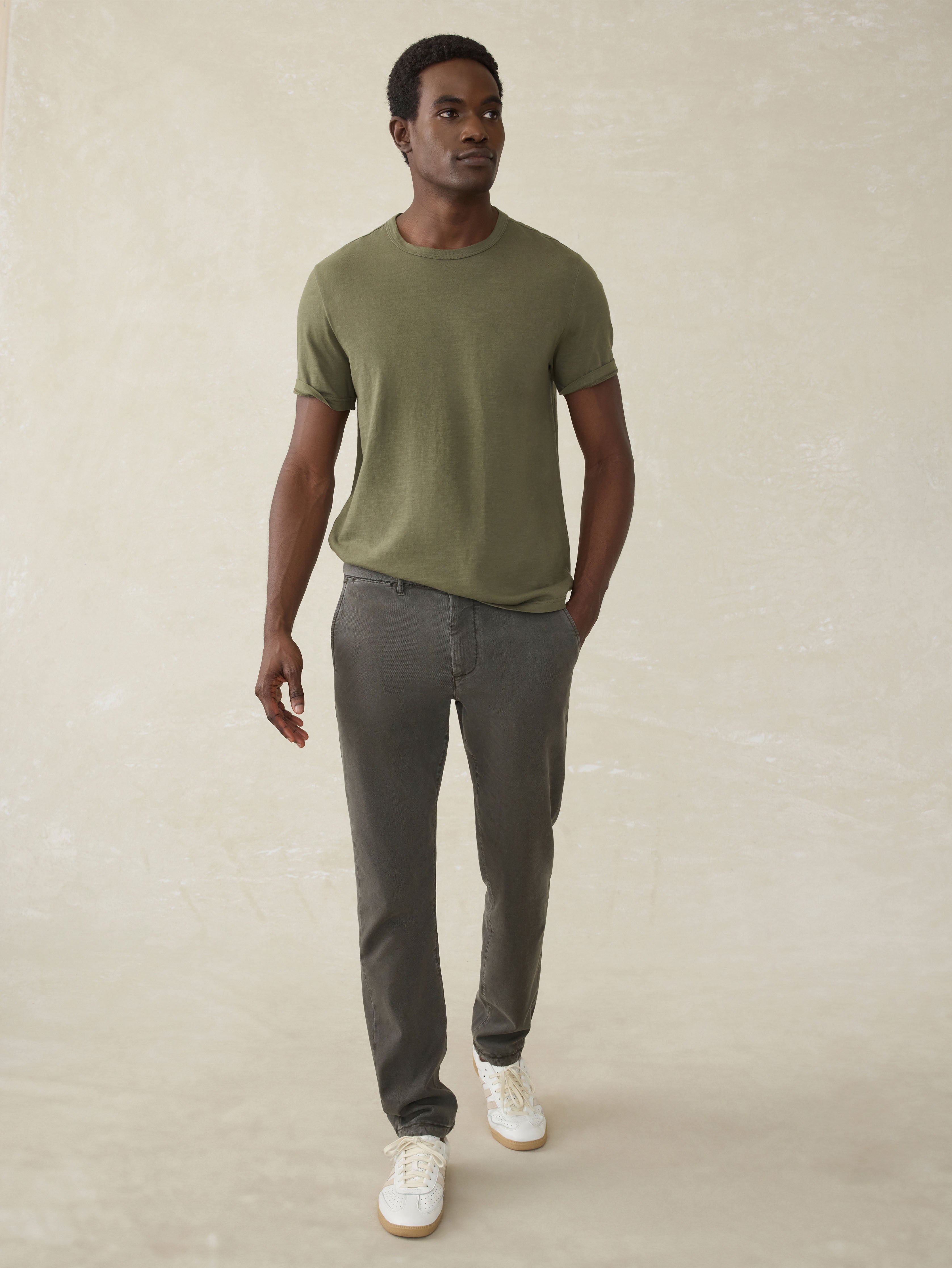Coastline Chino - Faded Black | Faherty Brand