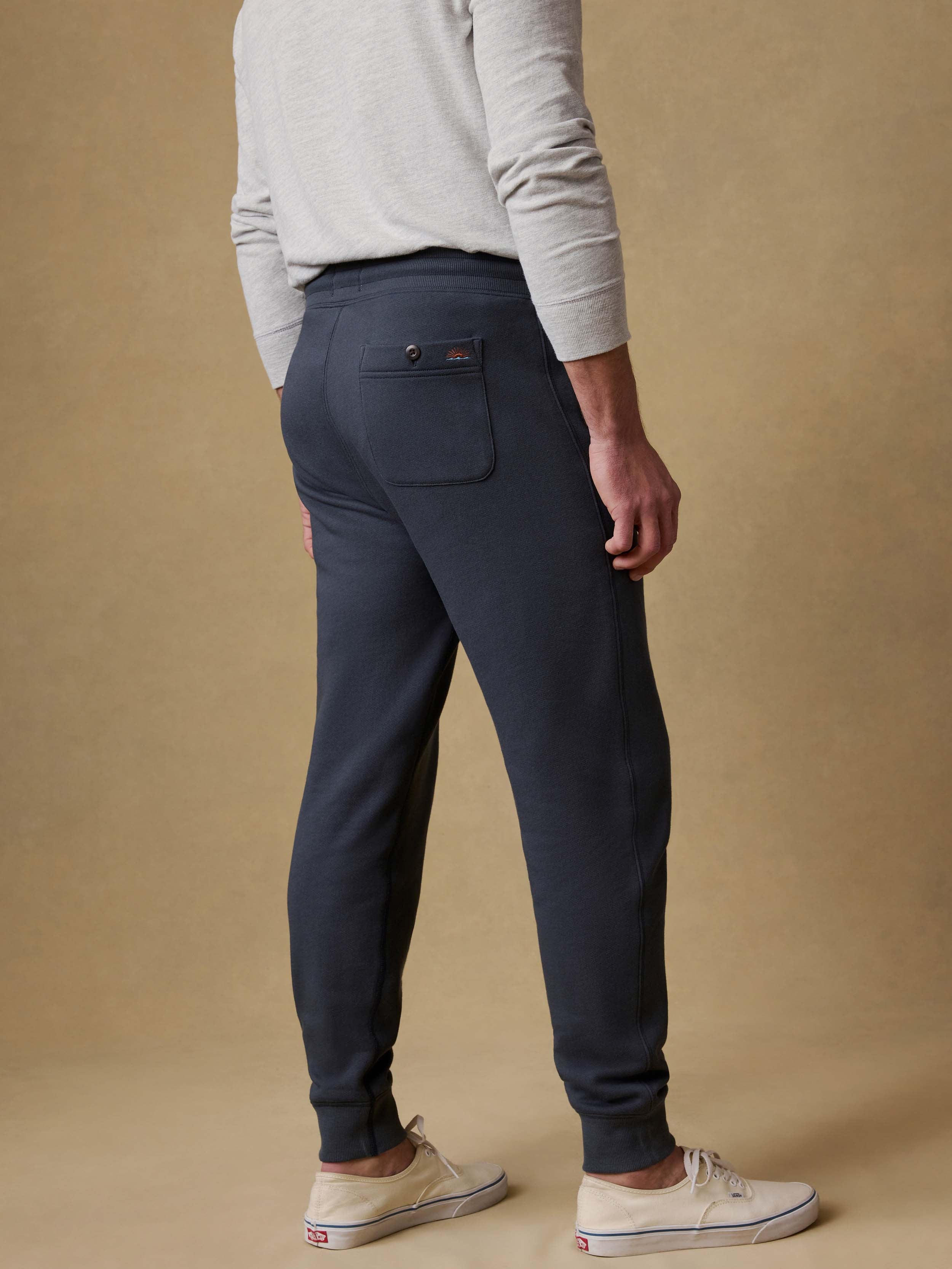High Standard Fleece Sweatpant - Blue Nights | Faherty Brand