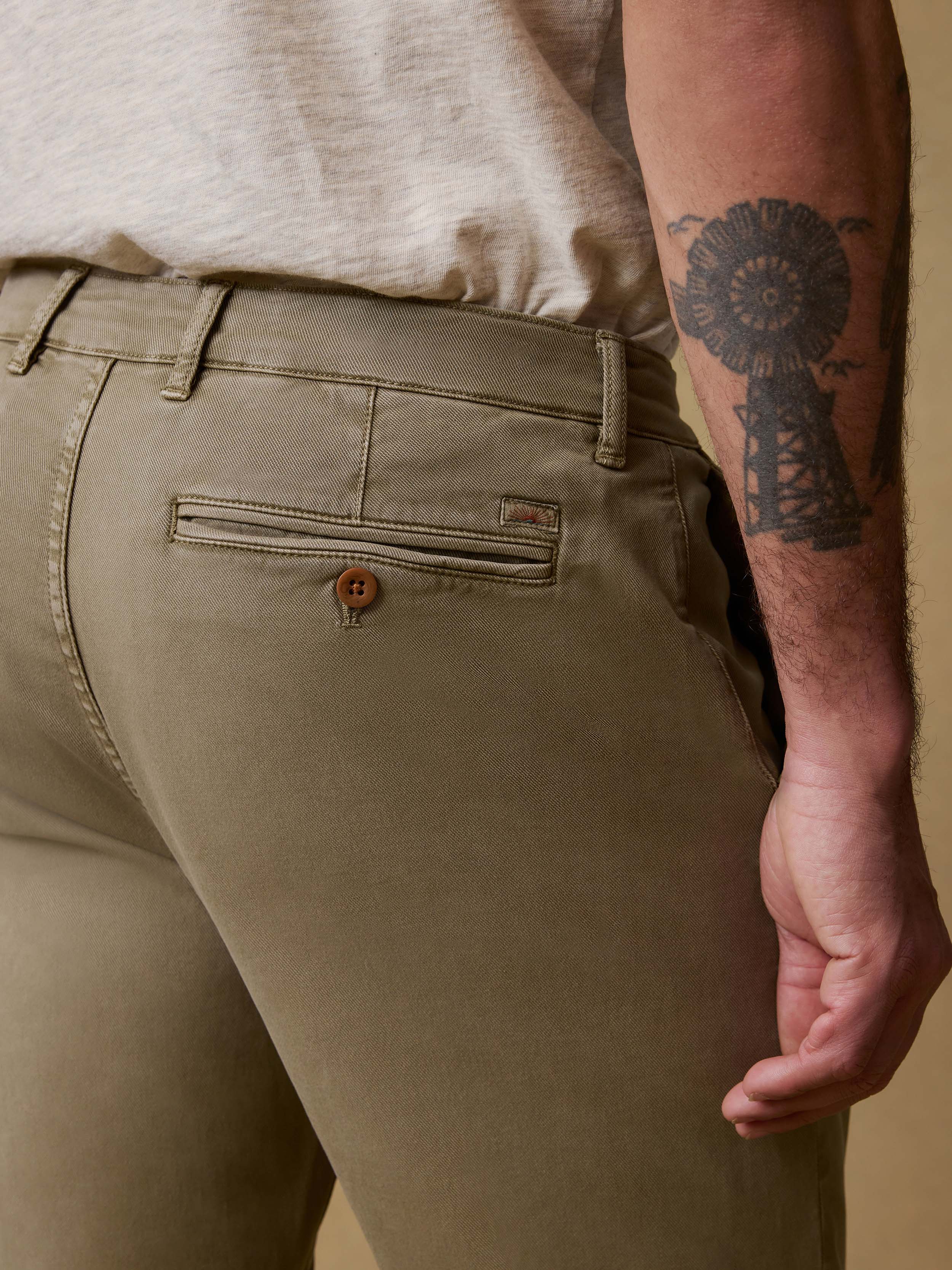 Coastline Chino - Olive Valley | Faherty Brand