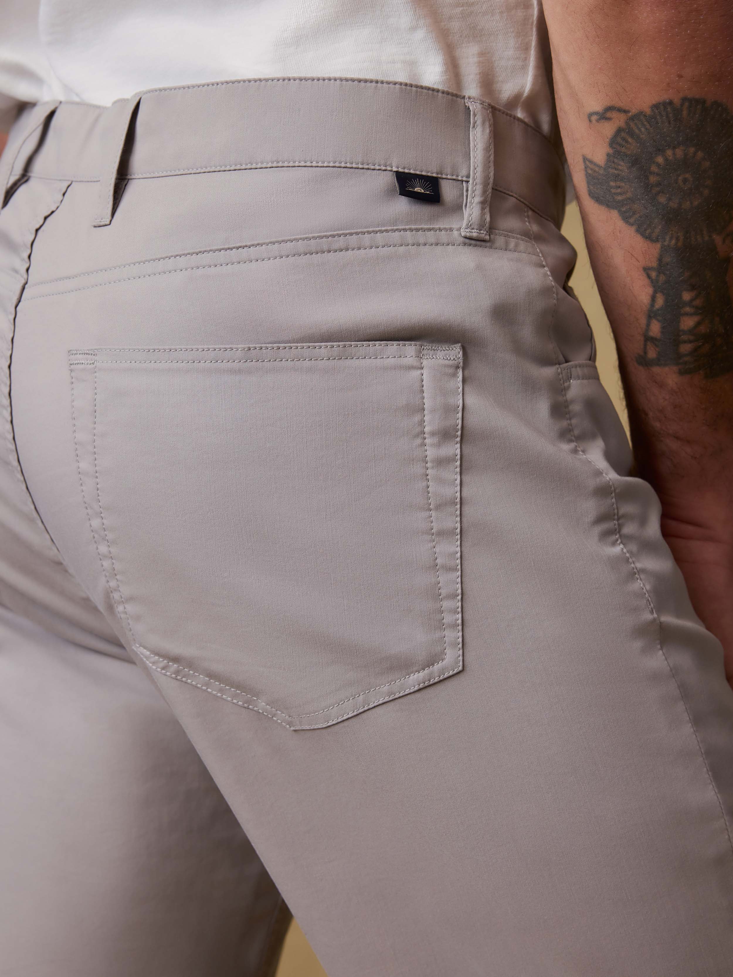 Movement™ 5-Pocket Pant - Fossil | Faherty Brand