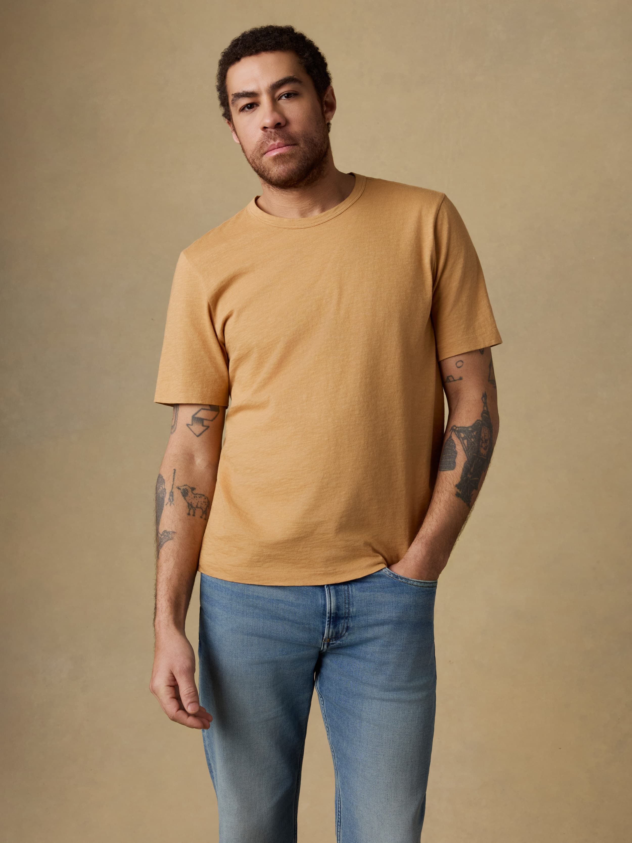 Sunwashed Regenerative Tee - Field Brown | Faherty Brand