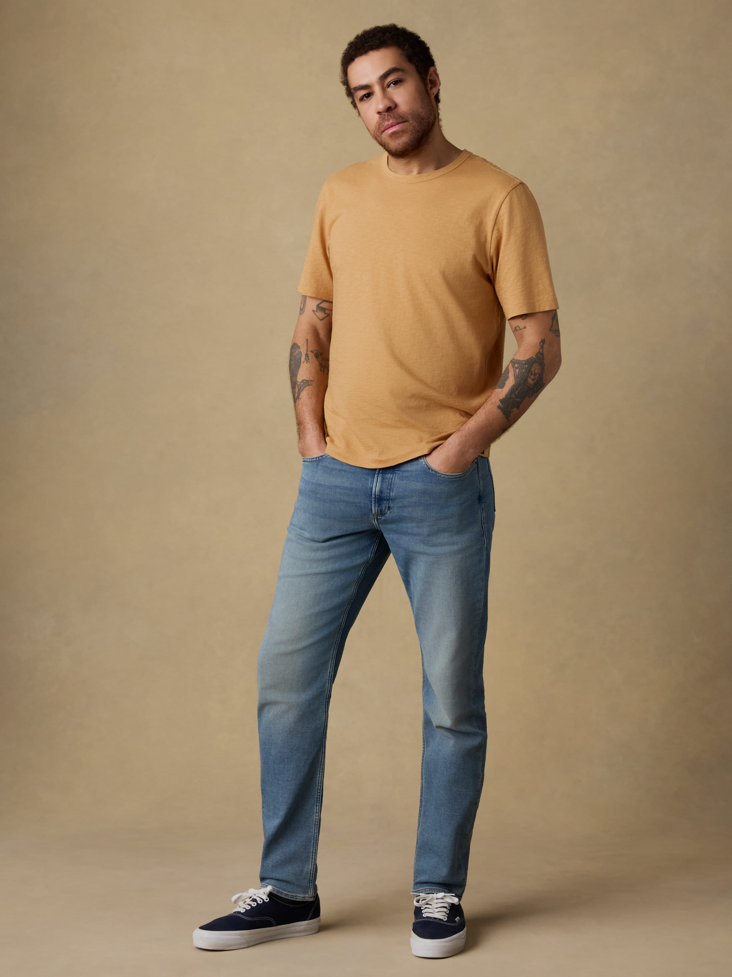 Sunwashed Regenerative Tee - Field Brown | Faherty Brand