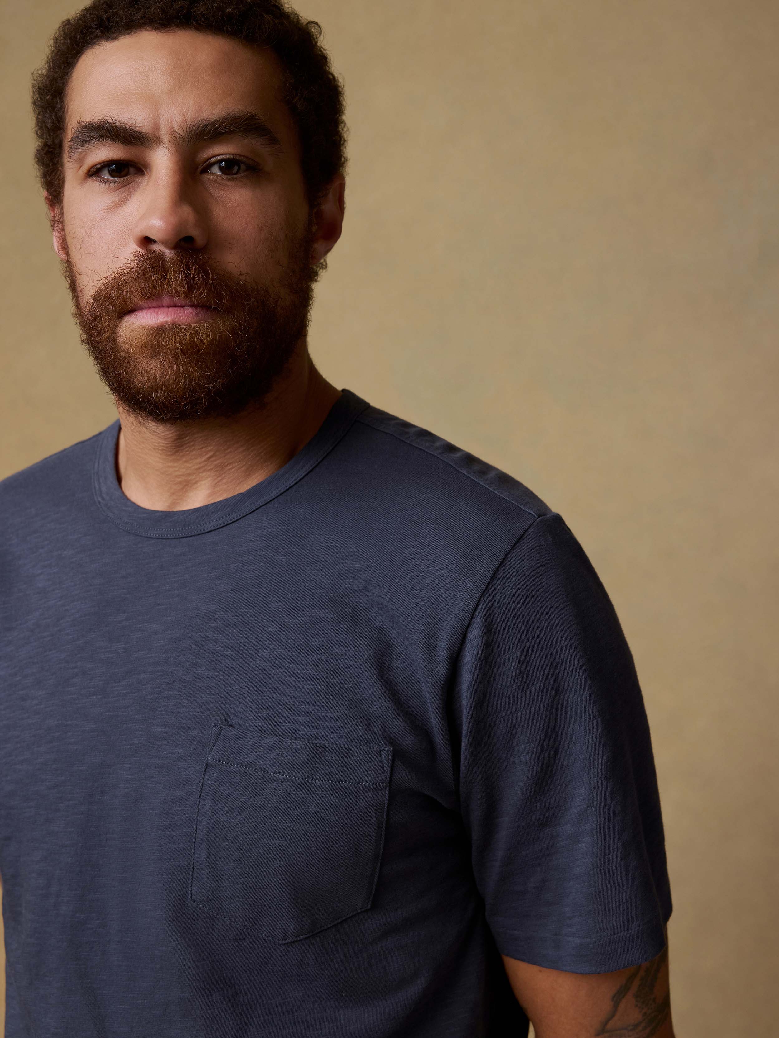 Sunwashed Regenerative Pocket Tee - Dune Navy | Faherty Brand