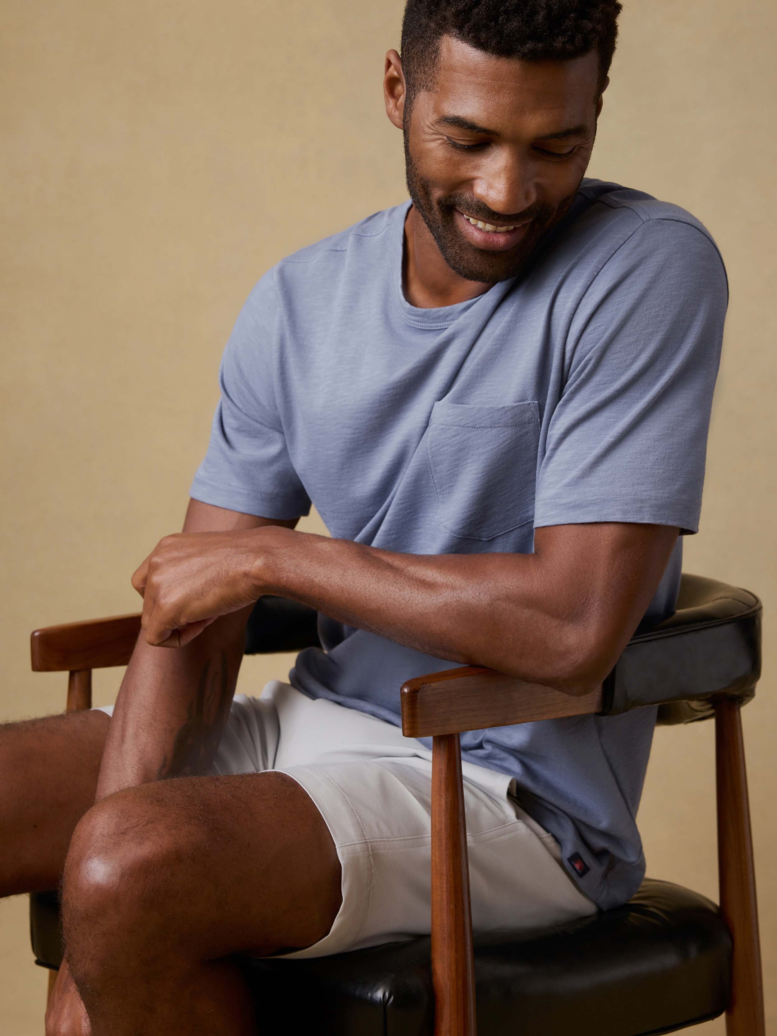 Sunwashed Regenerative Pocket Tee - Flint | Faherty Brand