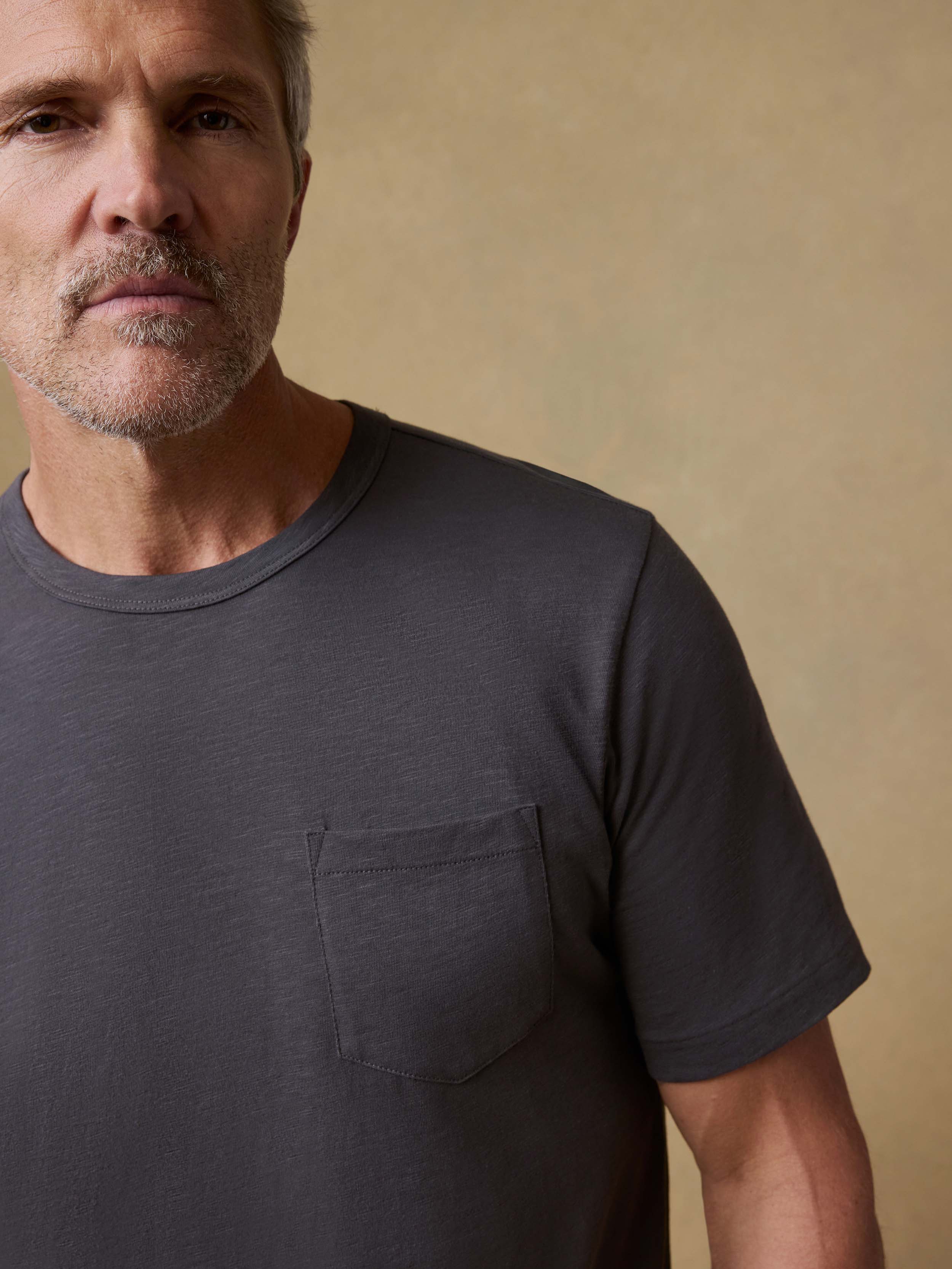Sunwashed Regenerative Pocket Tee - Graphite | Faherty Brand