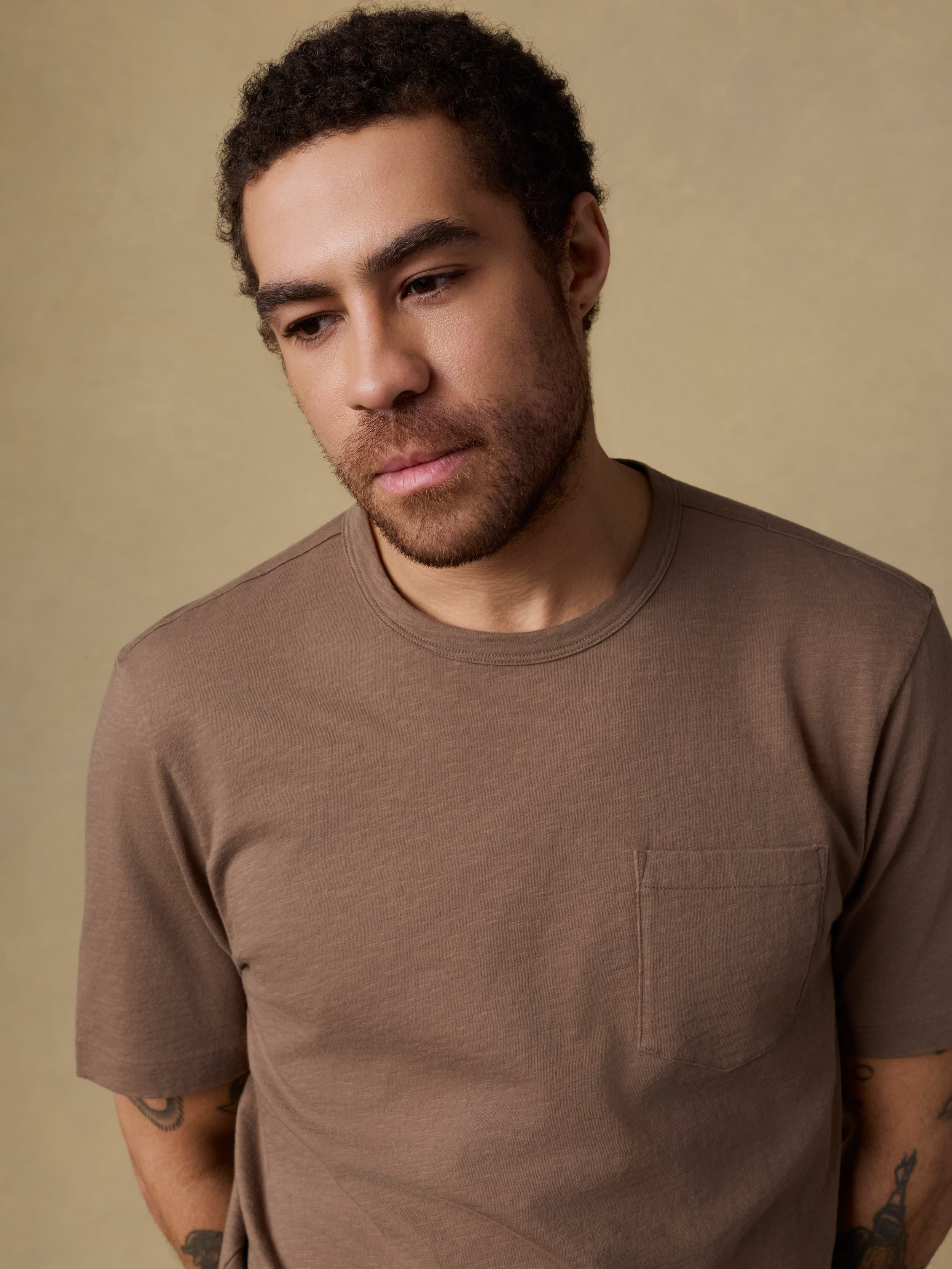 Sunwashed Regenerative Pocket Tee - Island Brown | Faherty Brand