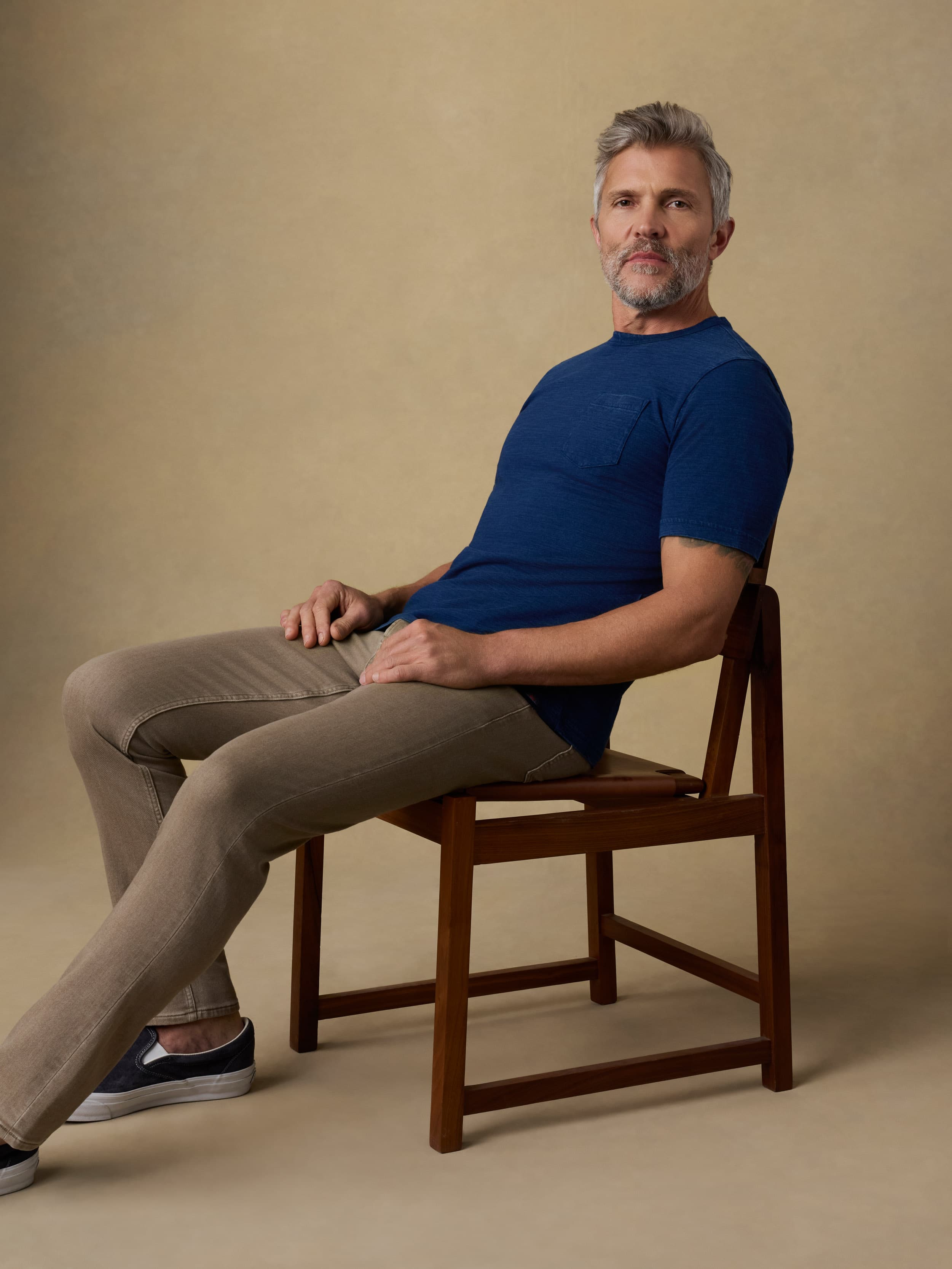 Short-Sleeve Indigo Pocket Tee - Deadstock Wash | Faherty Brand