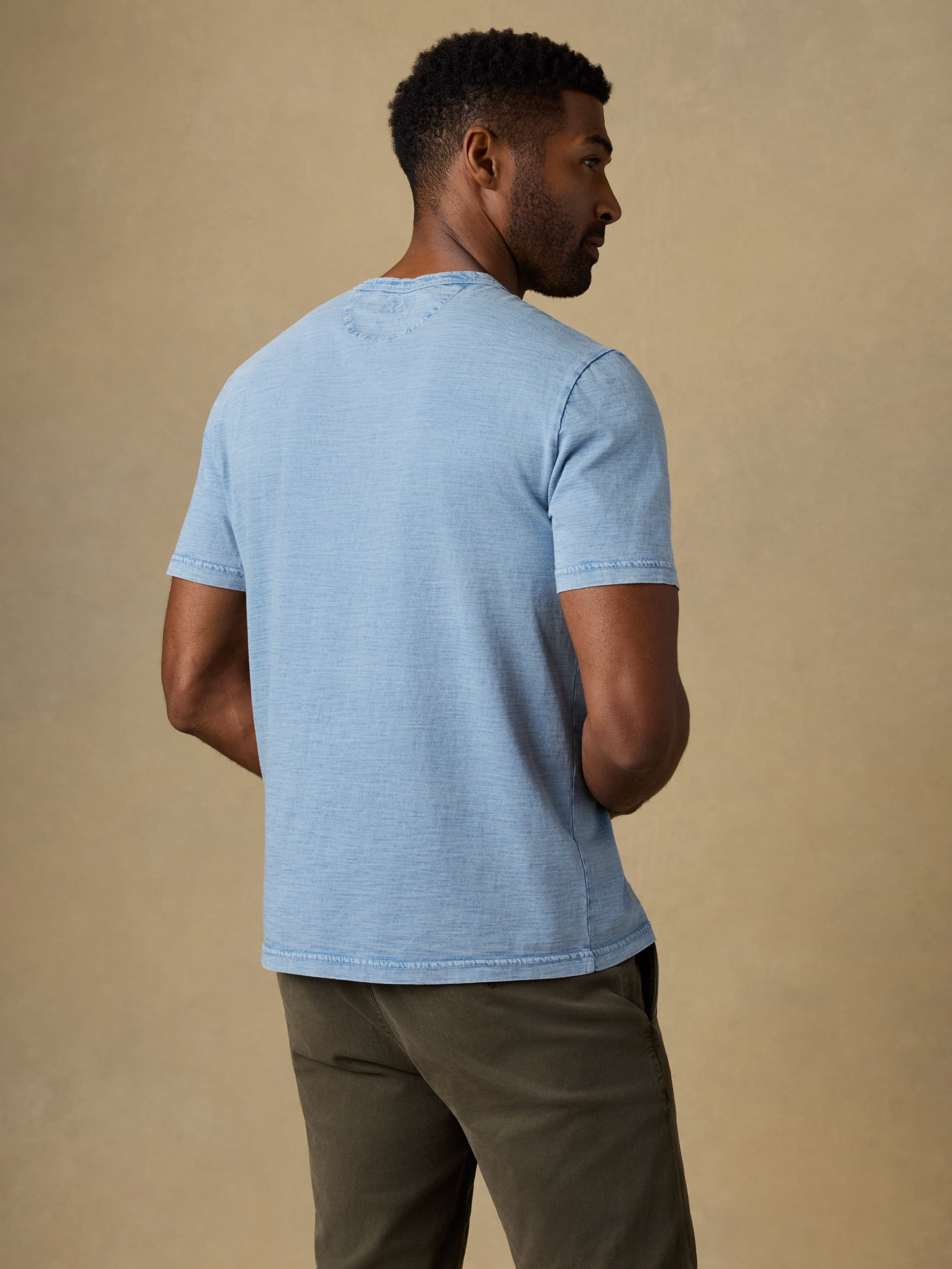 Short-Sleeve Indigo Pocket Tee - 10-year Wash | Faherty Brand