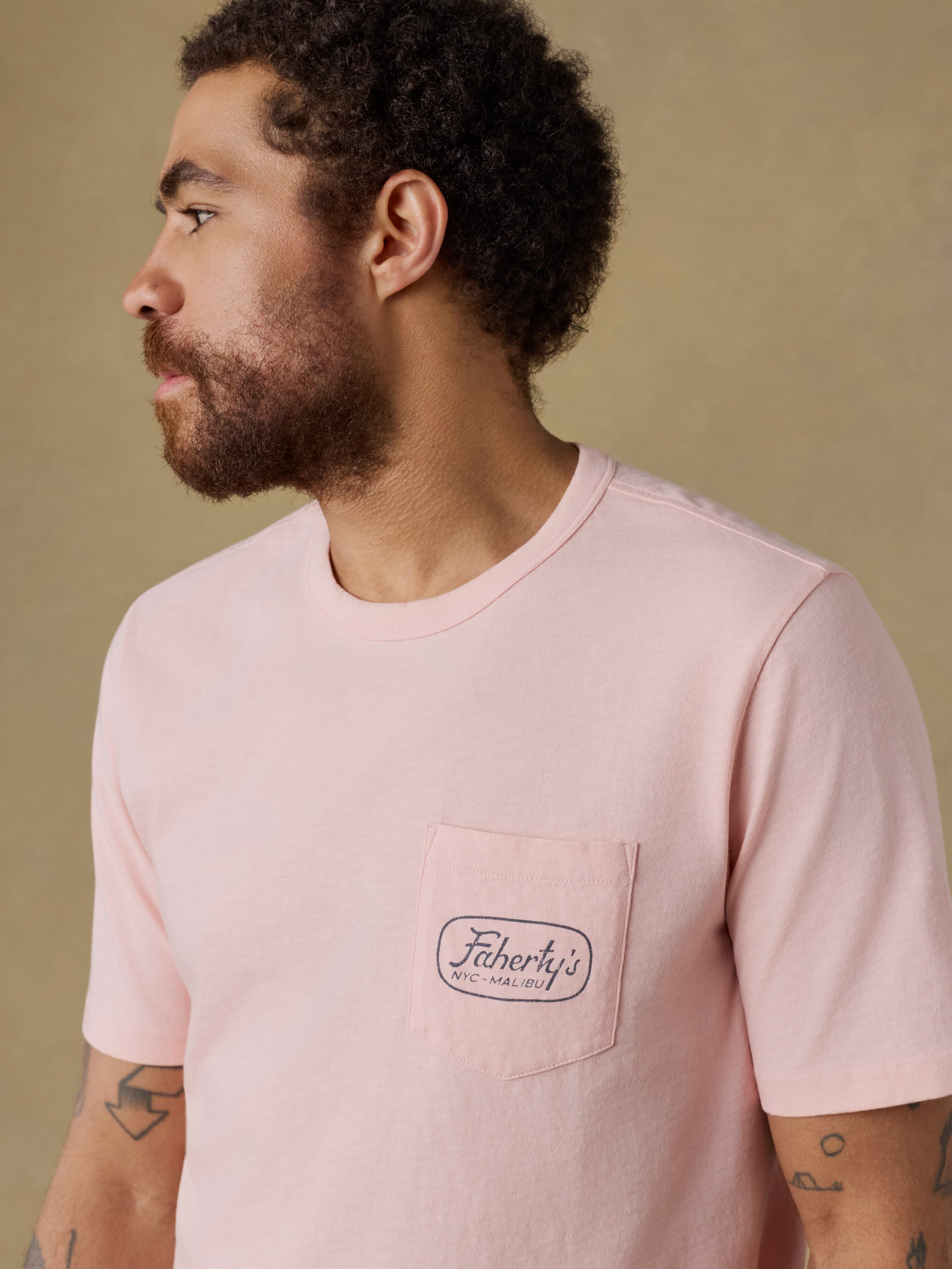Surf Shop Sunwashed Regenerative Pocket Tee - Pink Sand | Faherty Brand