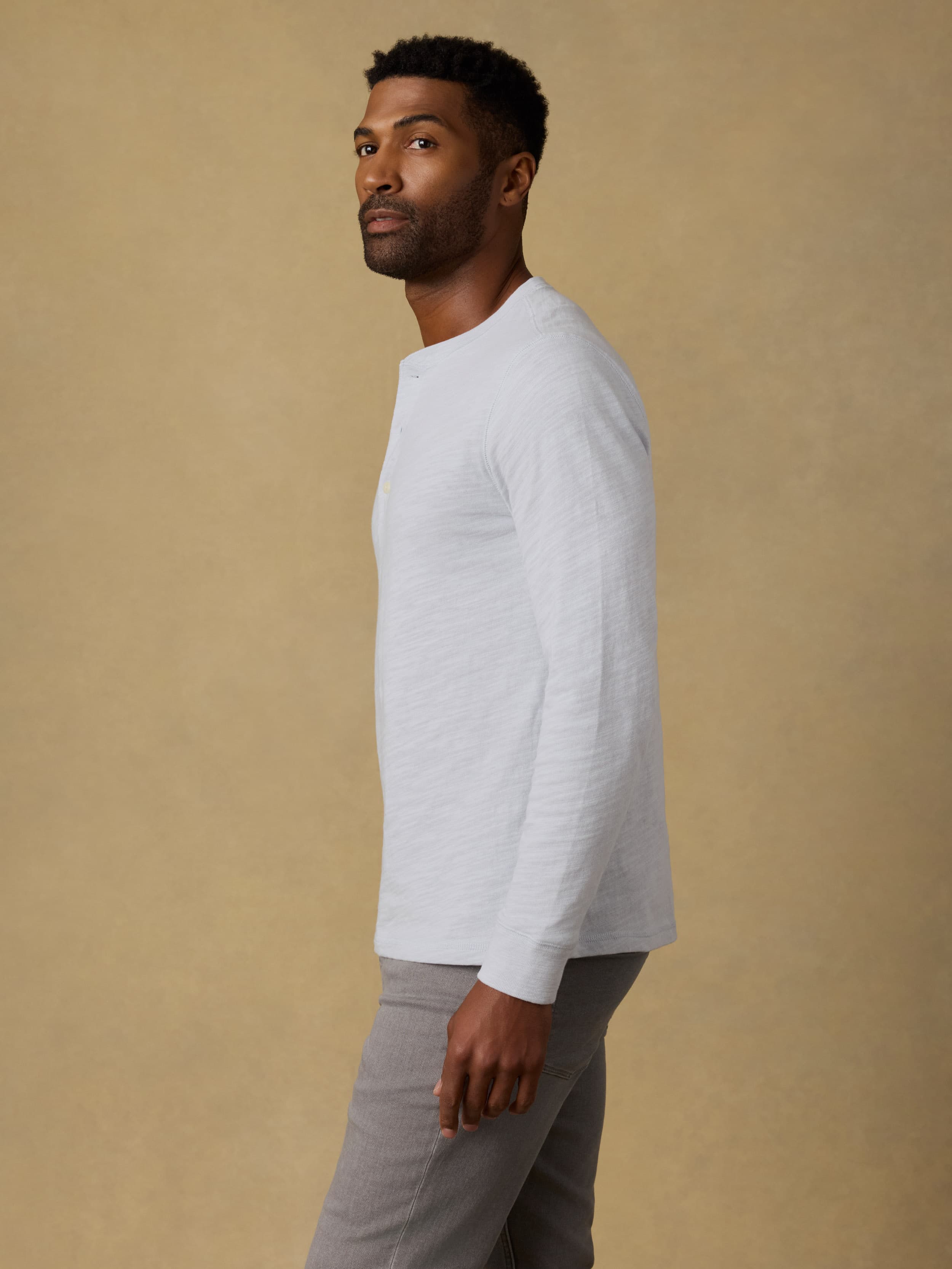 Sunwashed Organic Henley - Coastal Breeze | Faherty Brand