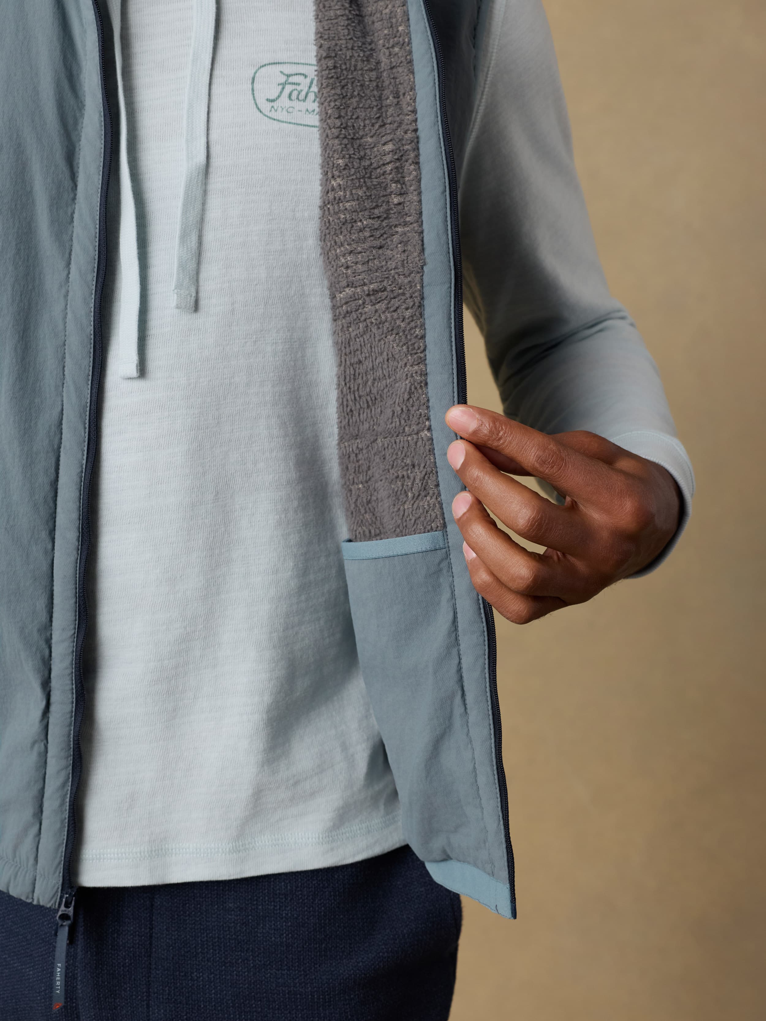 Shorelite Zephyr Vest - Seaglass Blue | Faherty Brand