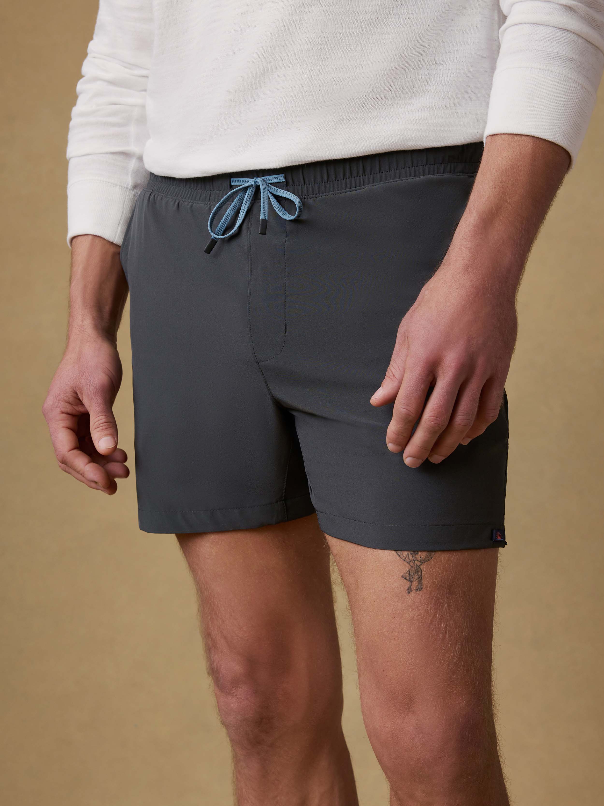 Shorelite Trunk (5") - Mountain Black | Faherty Brand