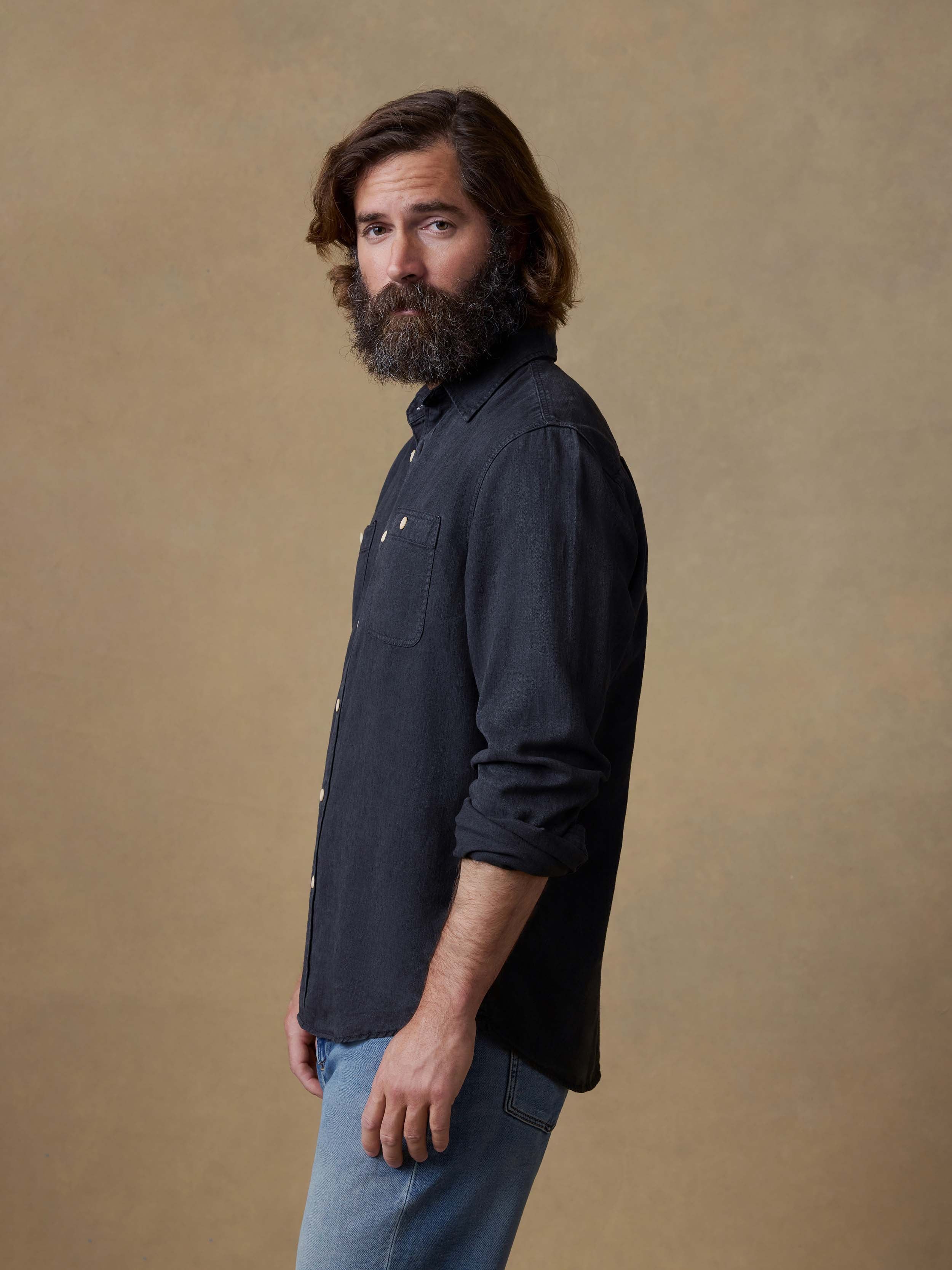 Tried & True Chambray Workshirt - Durango Black | Faherty Brand