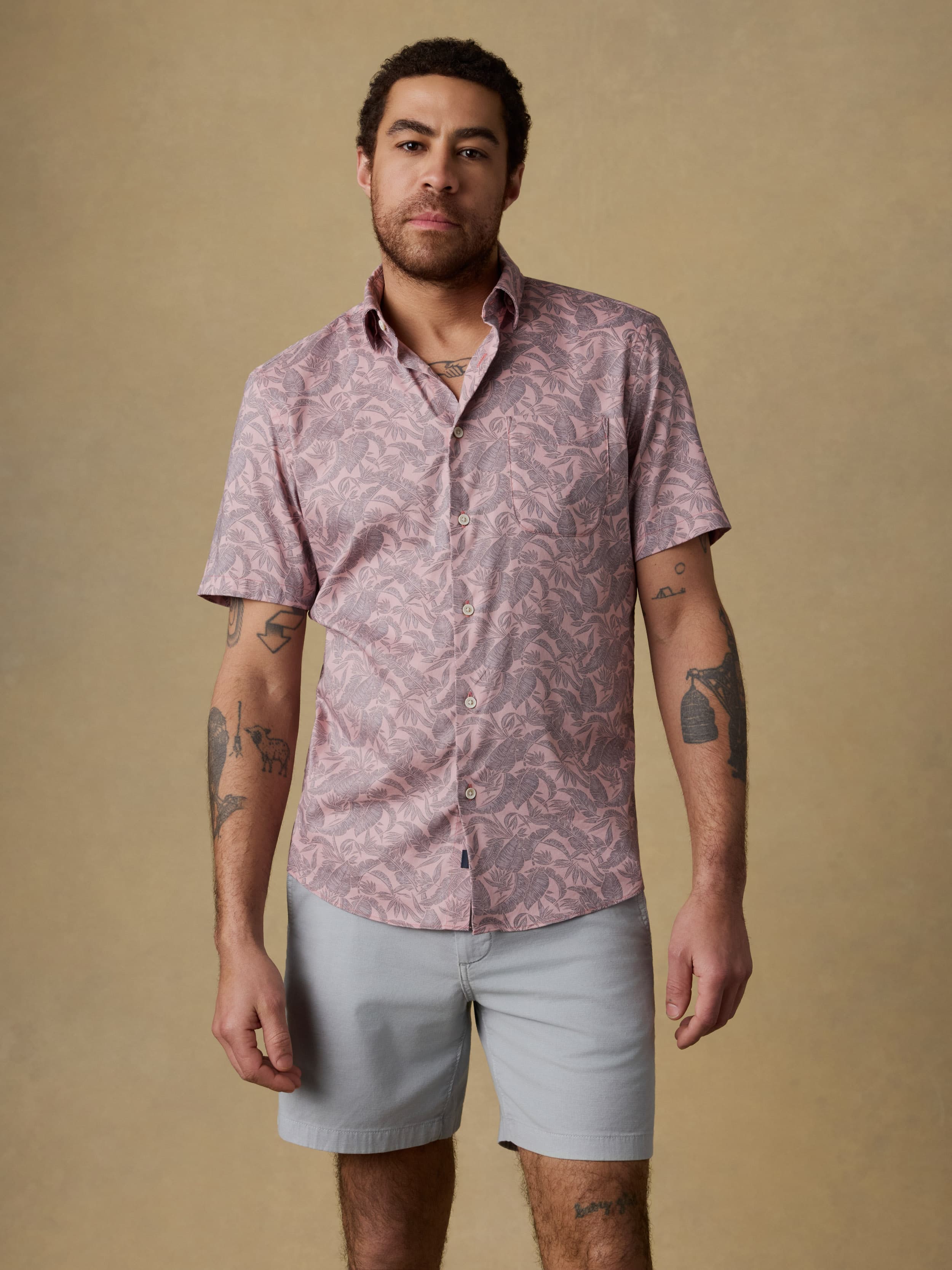 Short-Sleeve Movement™ Monterey Shirt - Mauve Tropic Foliage | Faherty Brand