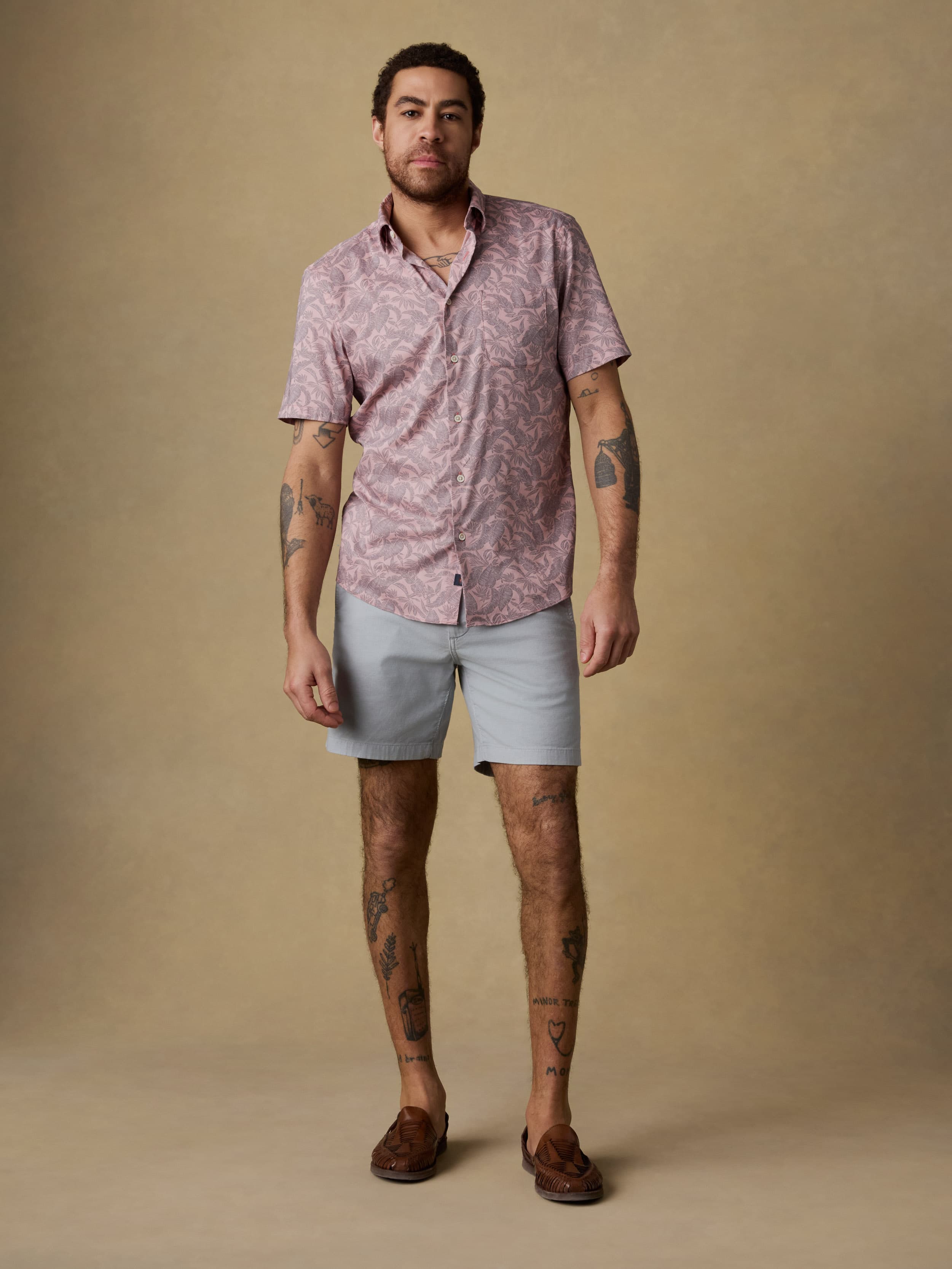Short-Sleeve Movement™ Monterey Shirt - Mauve Tropic Foliage | Faherty Brand