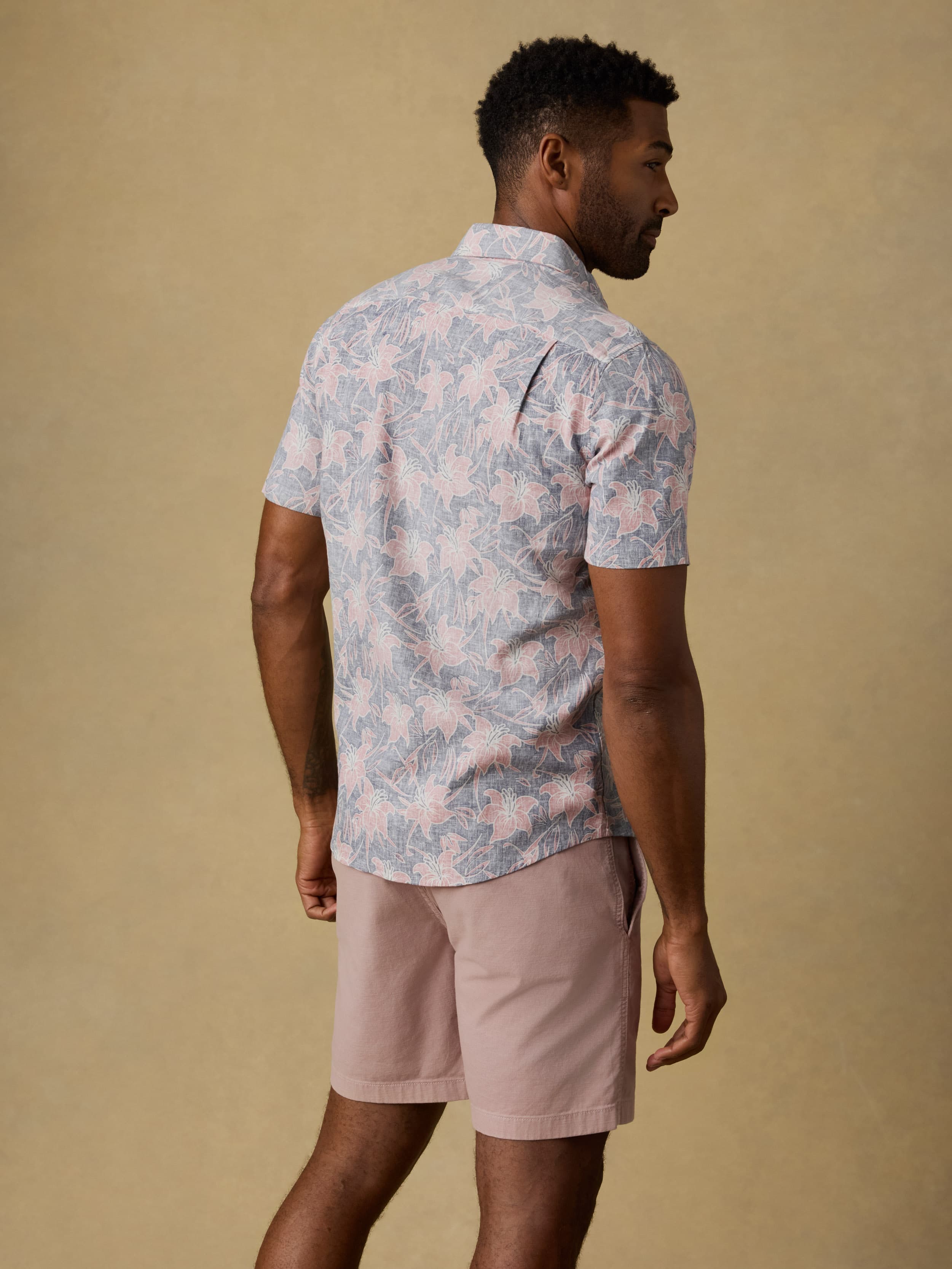 Short-Sleeve Breeze Shirt - Navy Red Lotus | Faherty Brand