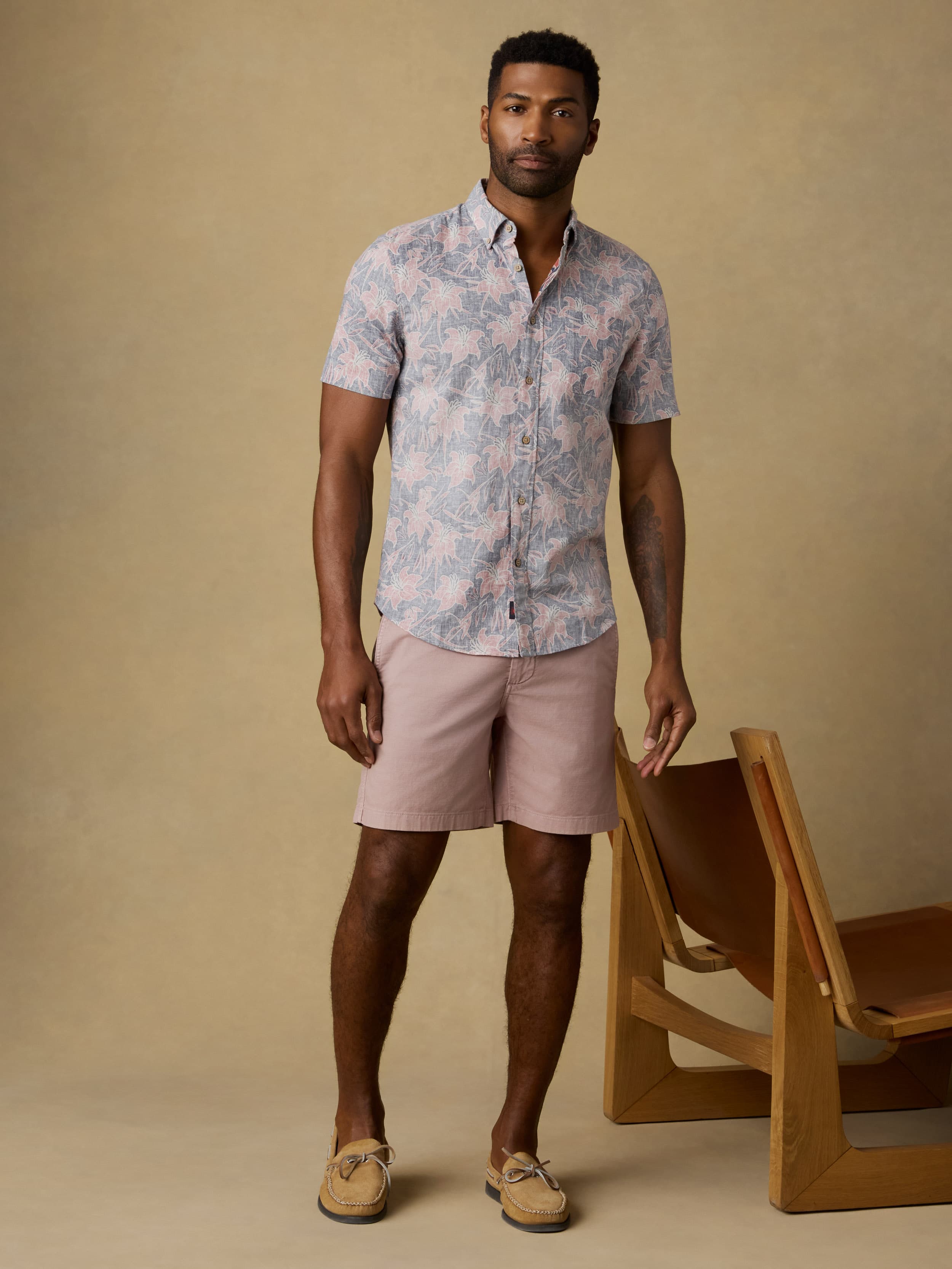 Short-Sleeve Breeze Shirt - Navy Red Lotus | Faherty Brand