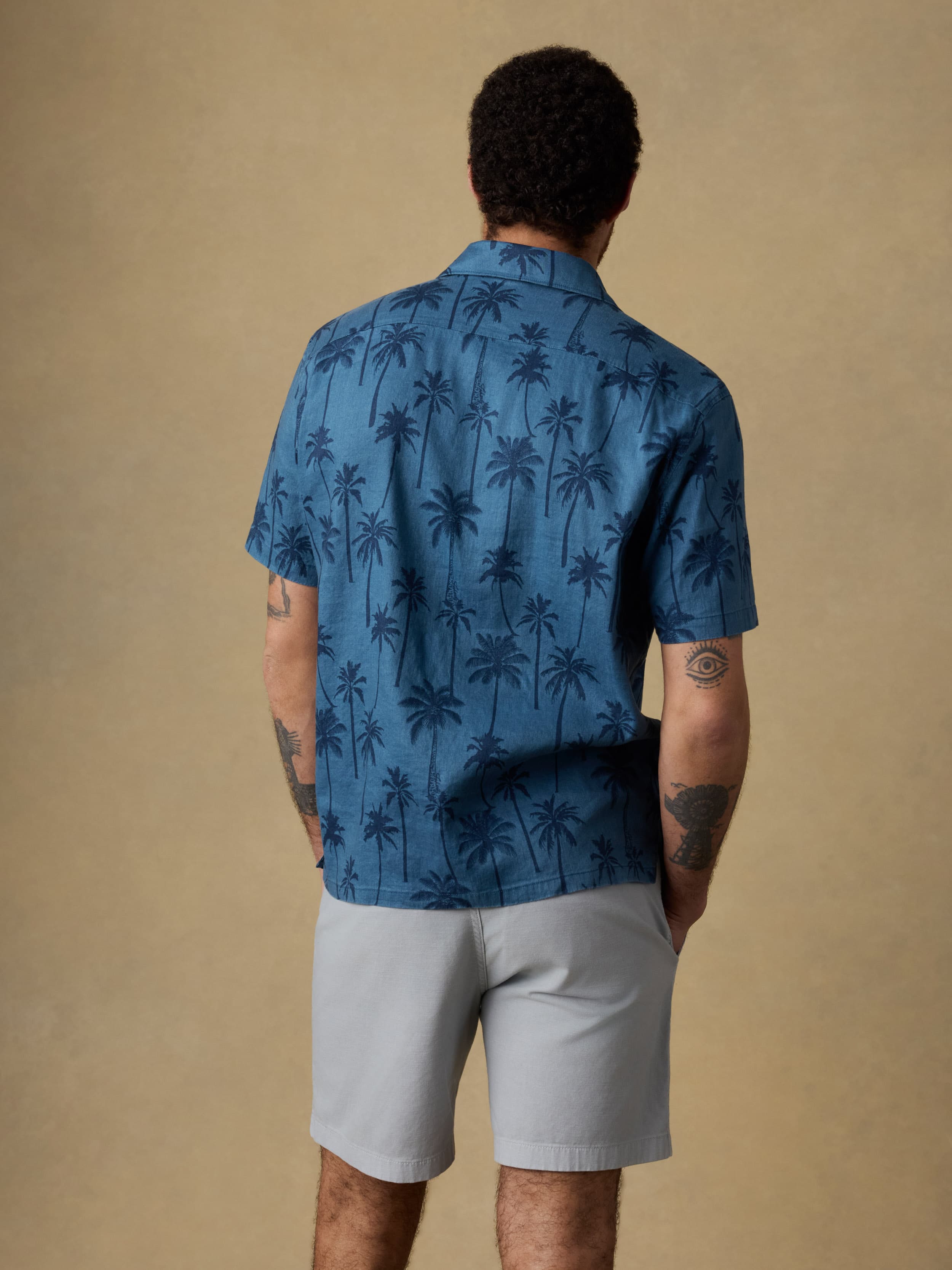 Short-Sleeve Breeze Camp Shirt - Ocean Shore Trees | Faherty Brand
