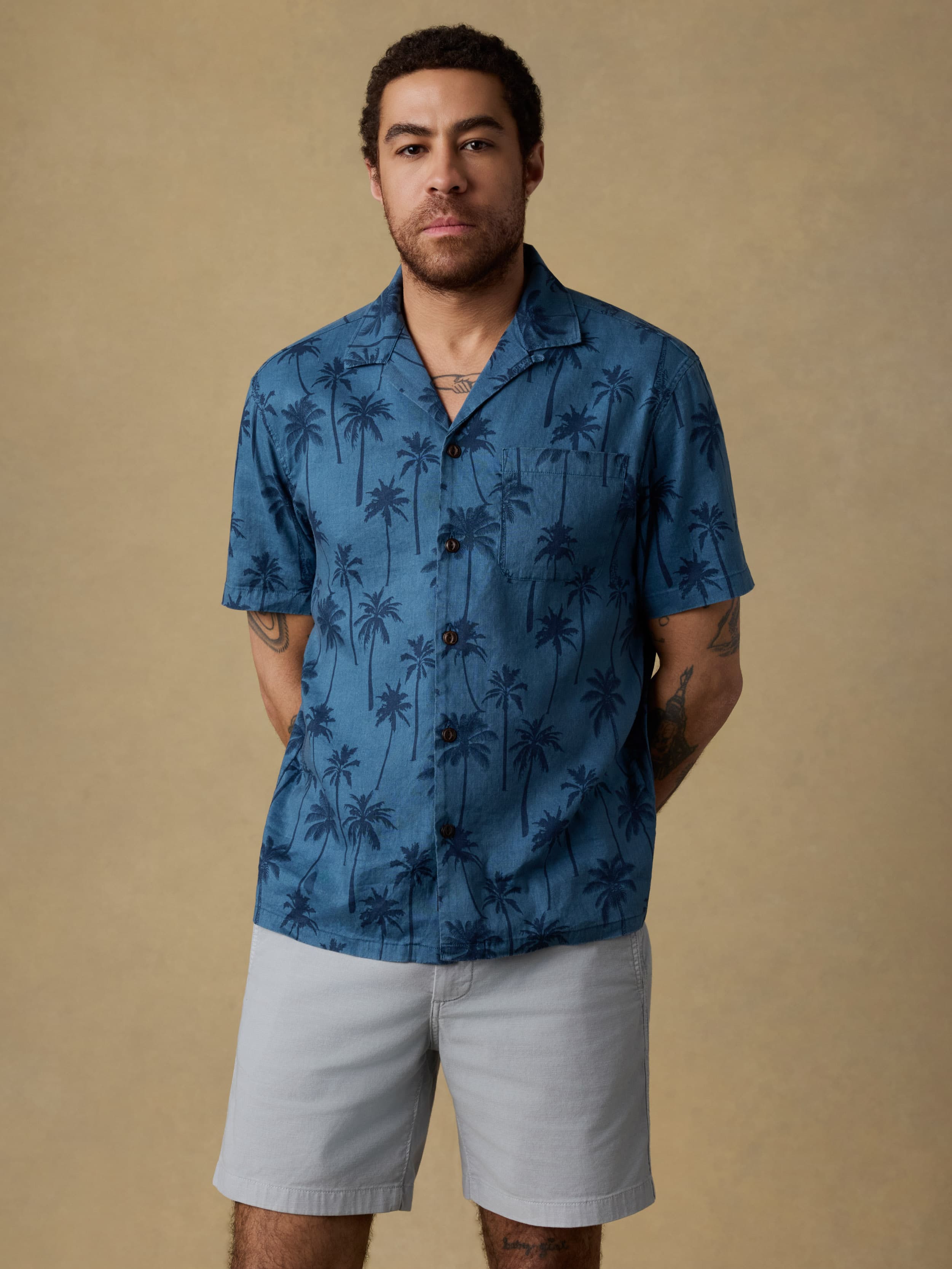 Short-Sleeve Breeze Camp Shirt - Ocean Shore Trees | Faherty Brand
