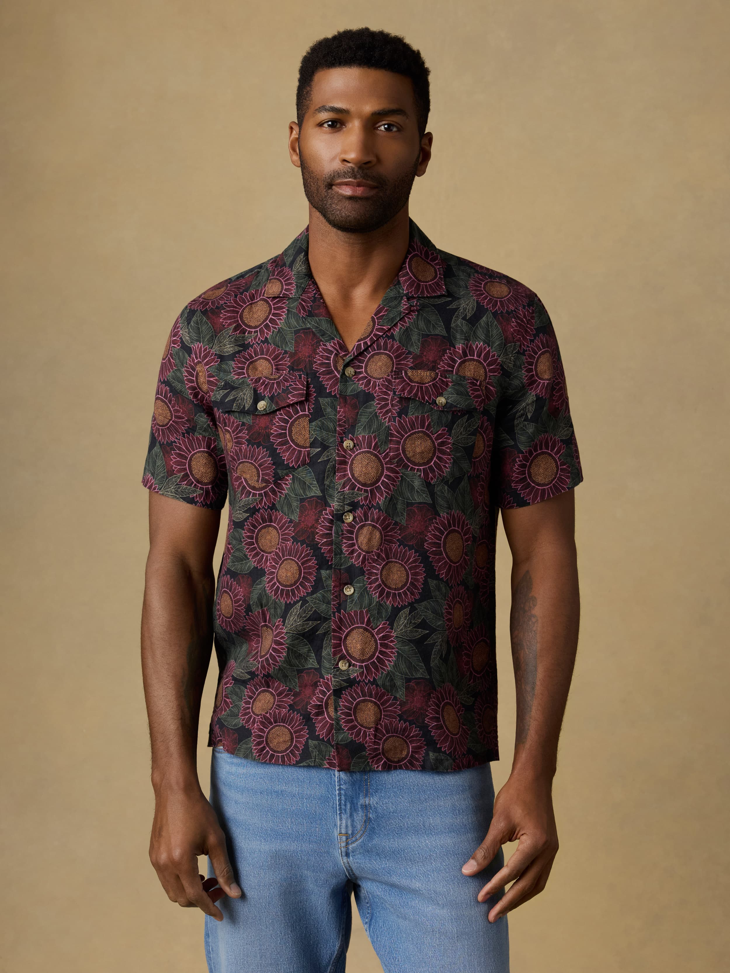 Short-Sleeve Reserve Basque Camp Shirt - Black Floral Road | Faherty Brand