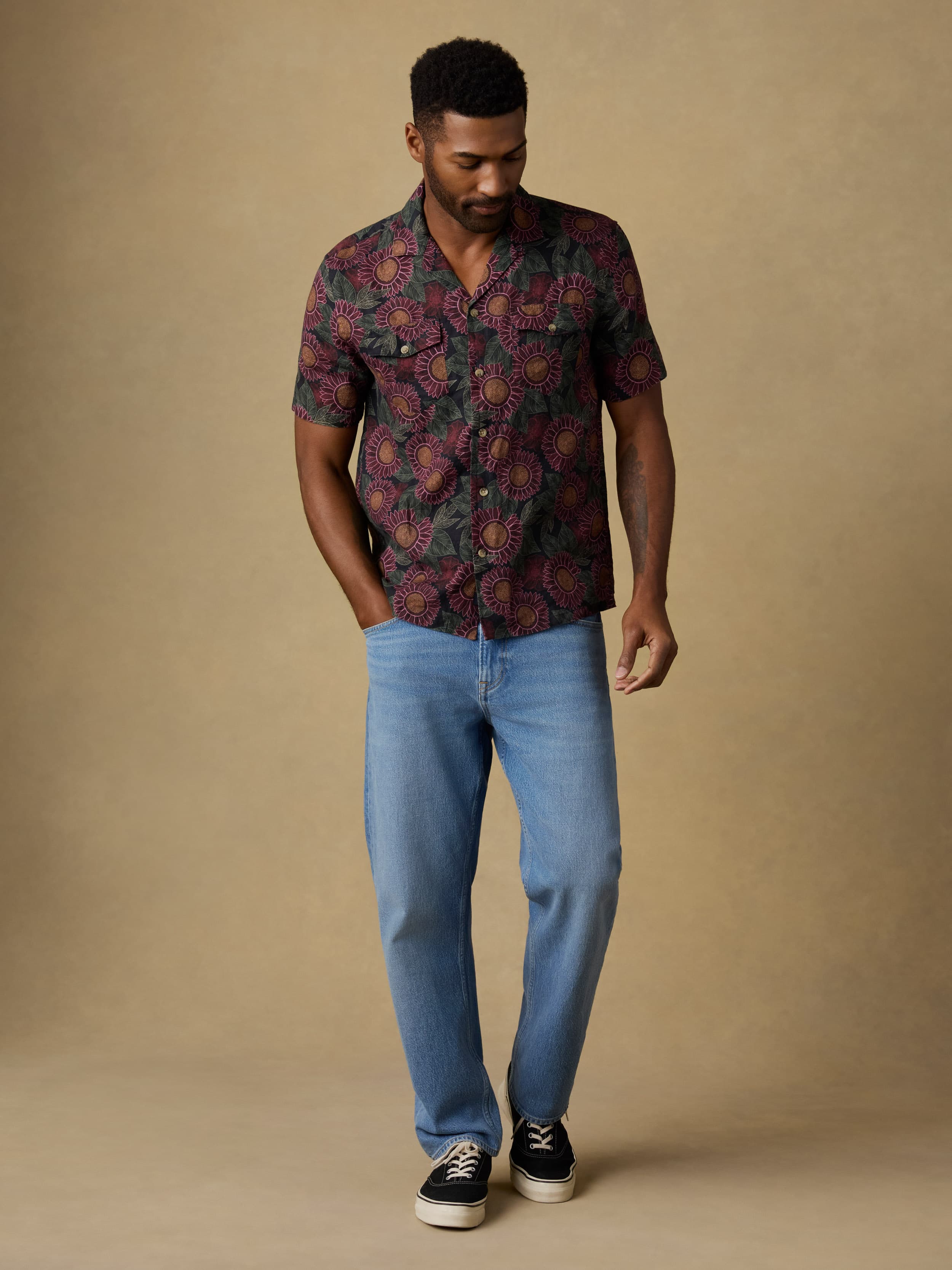 Short-Sleeve Reserve Basque Camp Shirt - Black Floral Road | Faherty Brand