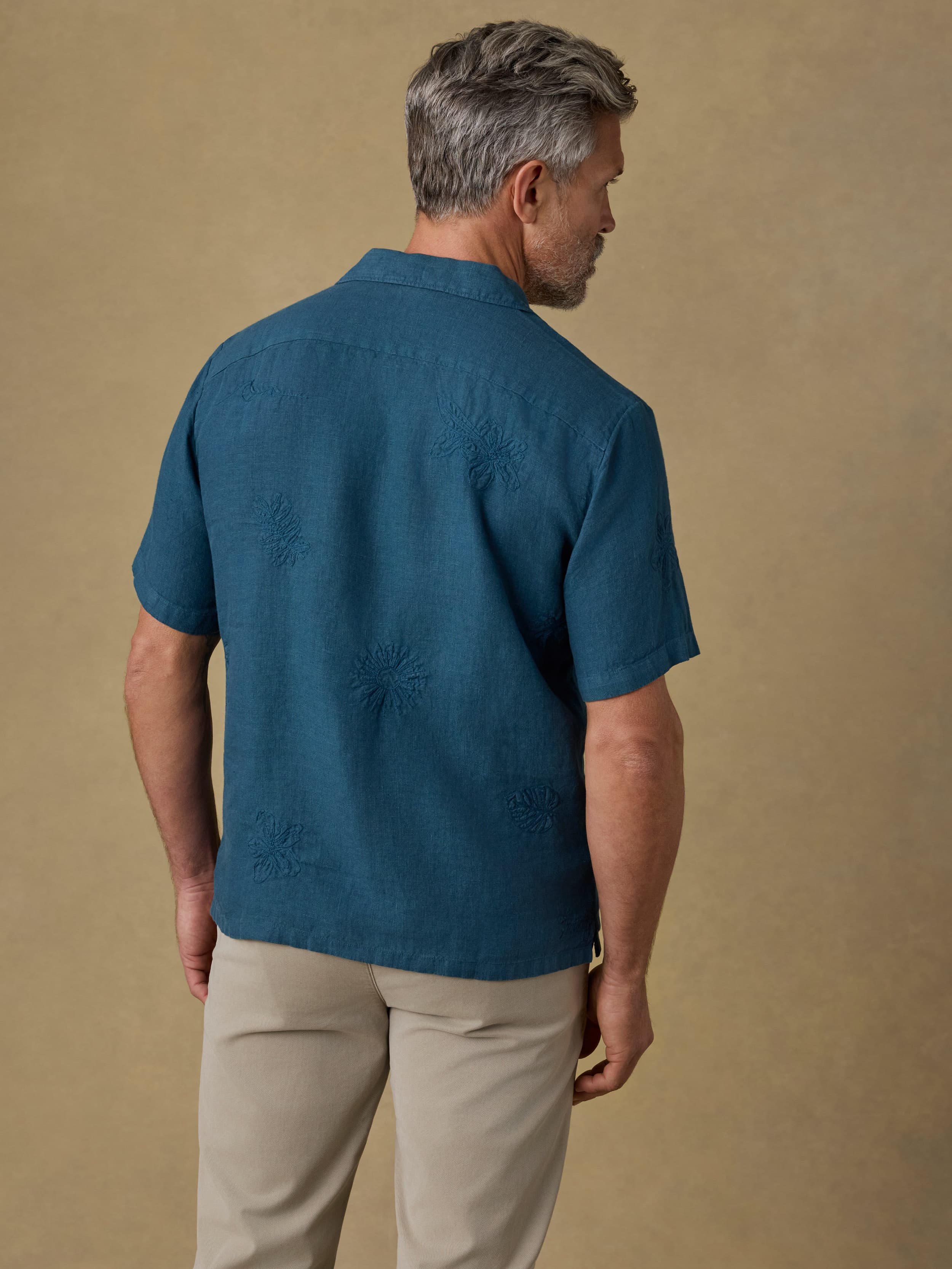 Short-Sleeve Embroidered Shirt - Pacific Tides | Faherty Brand