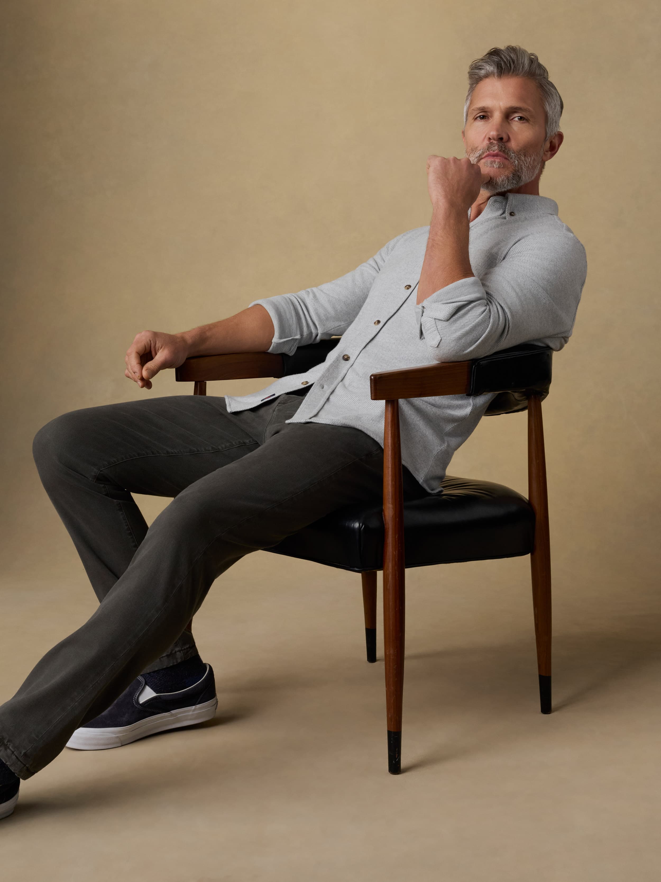 Legend™ Sweater Shirt (Single Pocket) - Light Heather Grey | Faherty Brand