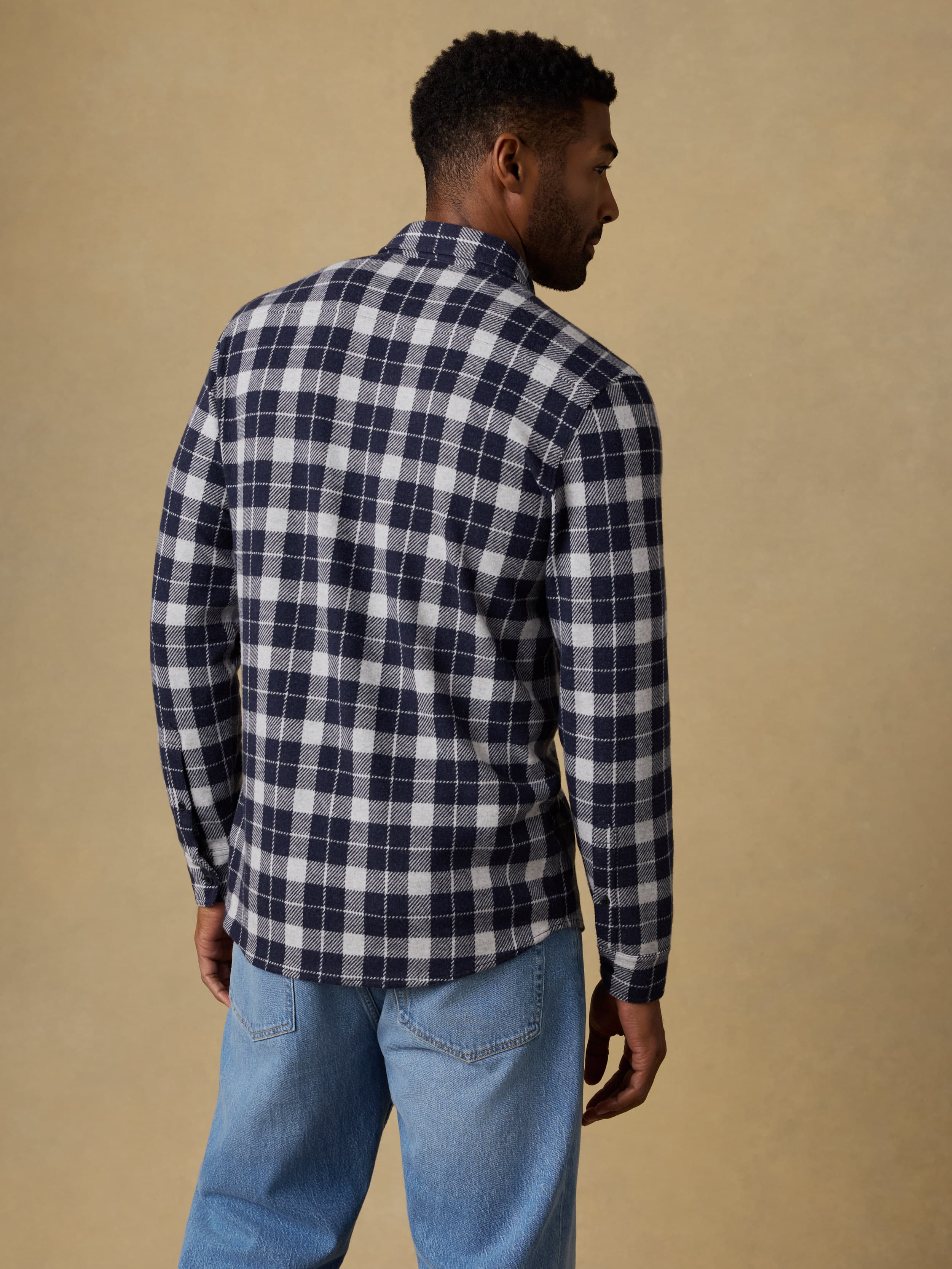 Legend™ Sweater Shirt (Single Pocket) - Midnight Lake Plaid | Faherty Brand