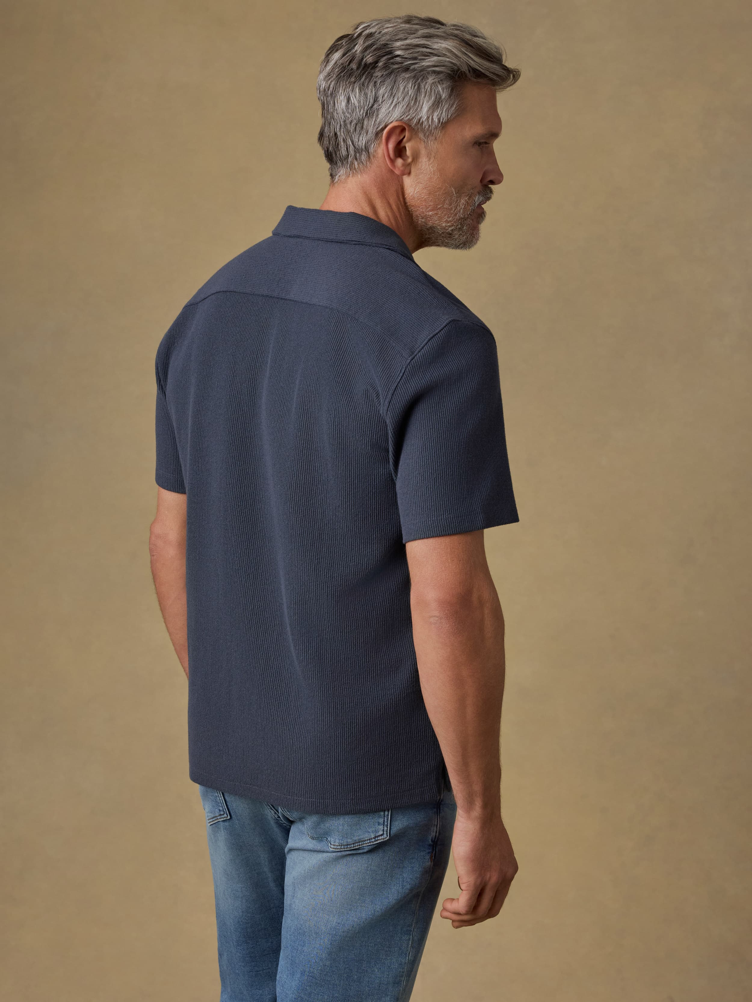 Short-Sleeve Oasis Camp Shirt - Granite Navy | Faherty Brand