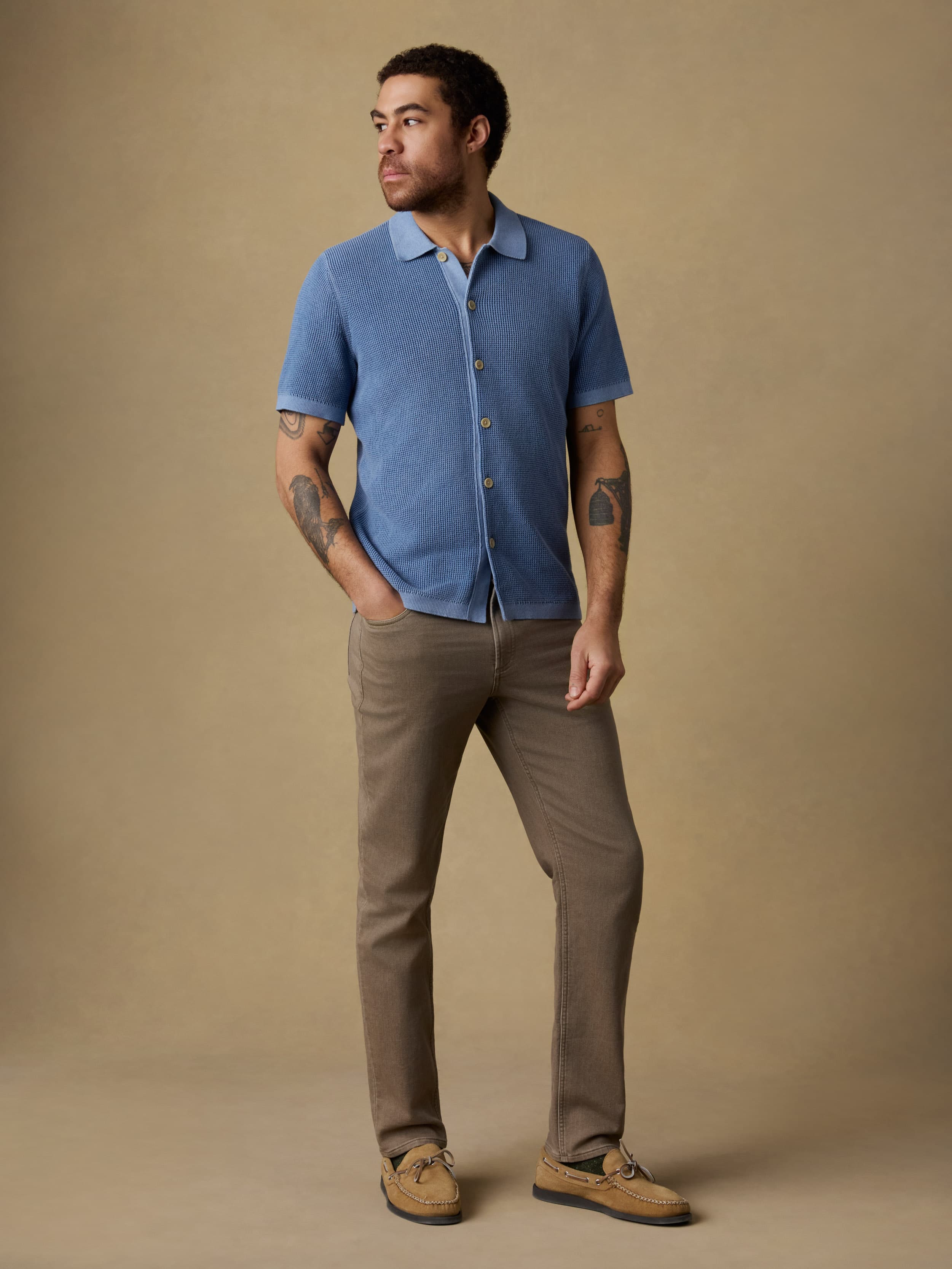 Short-Sleeve Sunwashed Sweater Shirt - Blue Sea | Faherty Brand