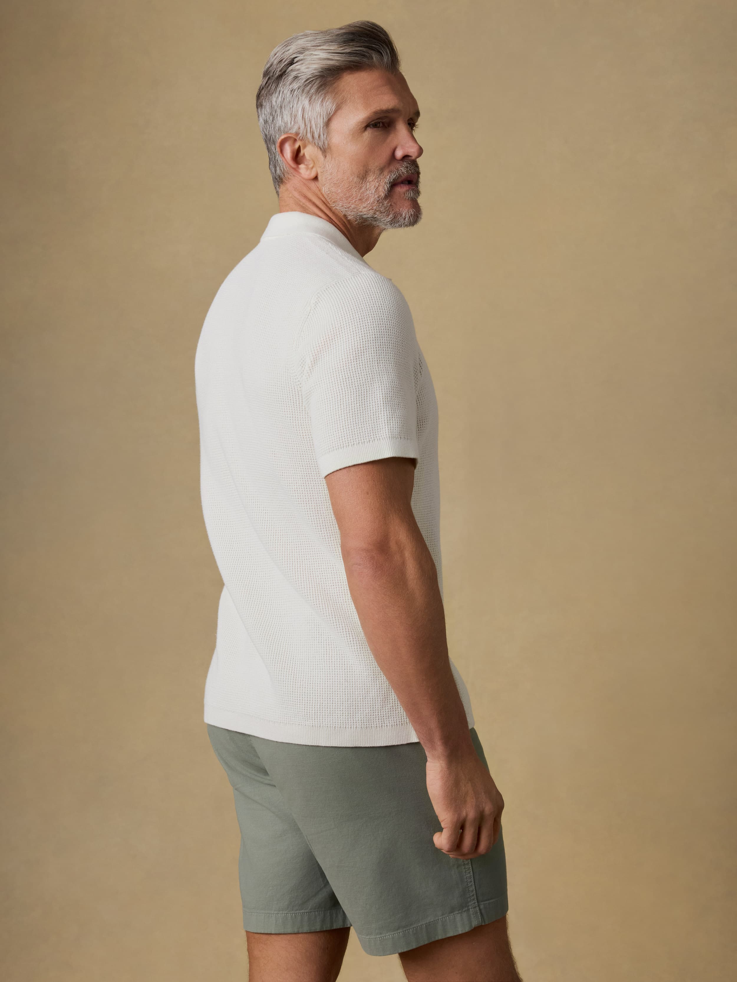 Short-Sleeve Sunwashed Sweater Shirt - White Shell | Faherty Brand