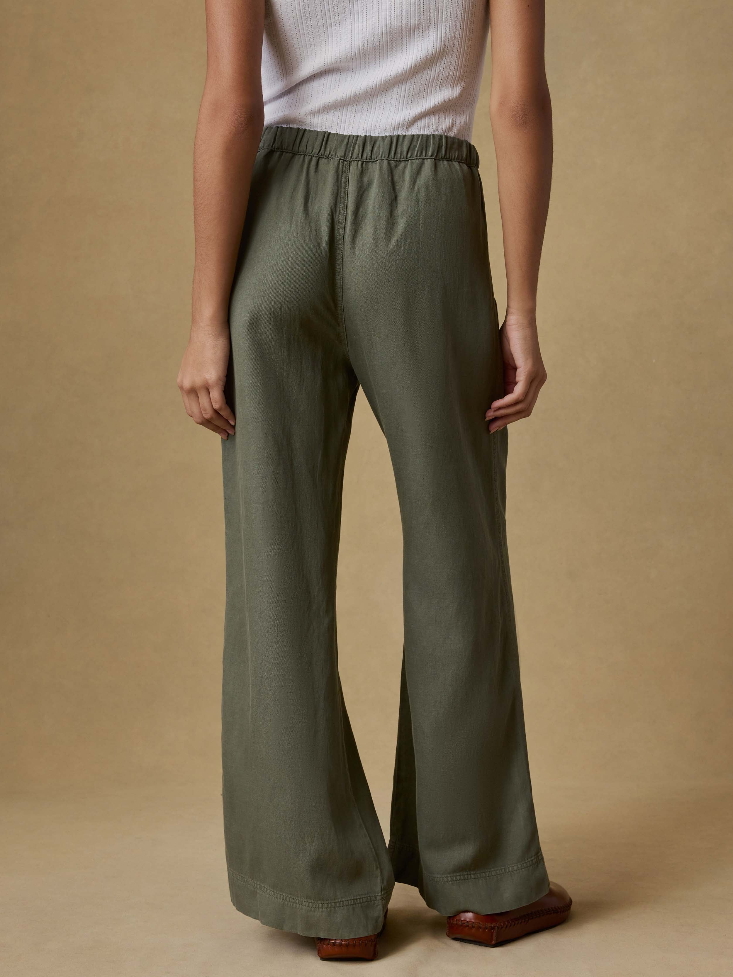 Topanga Drape Pant - Thyme | Faherty Brand