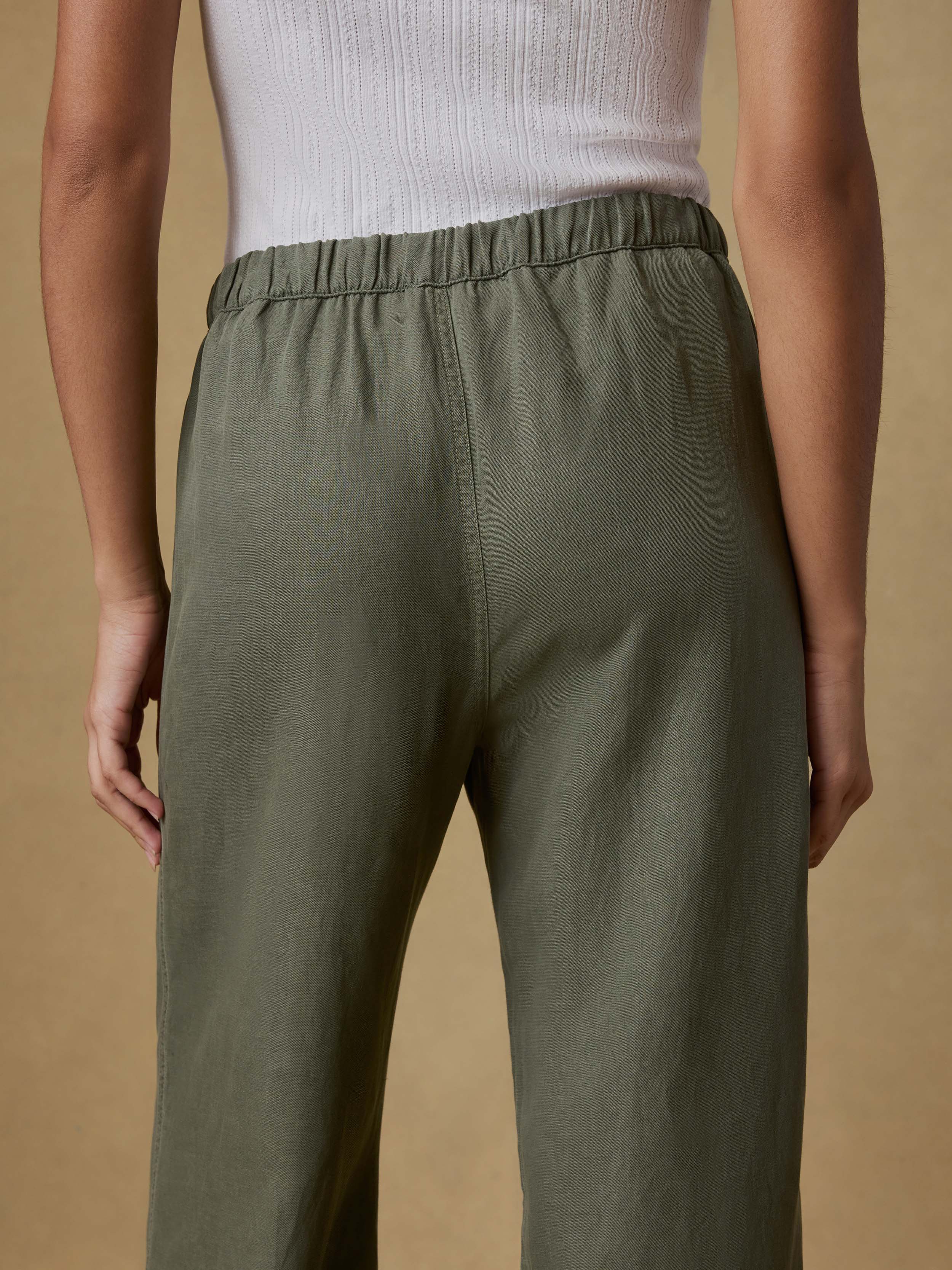 Topanga Drape Pant - Thyme | Faherty Brand