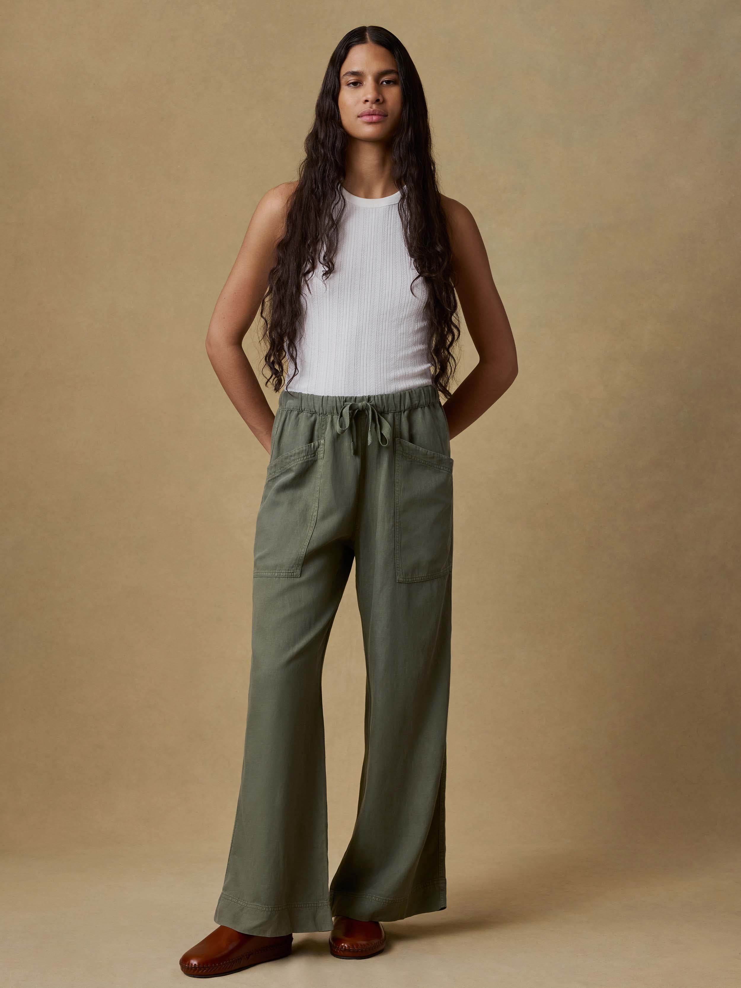 Topanga Drape Pant - Thyme | Faherty Brand